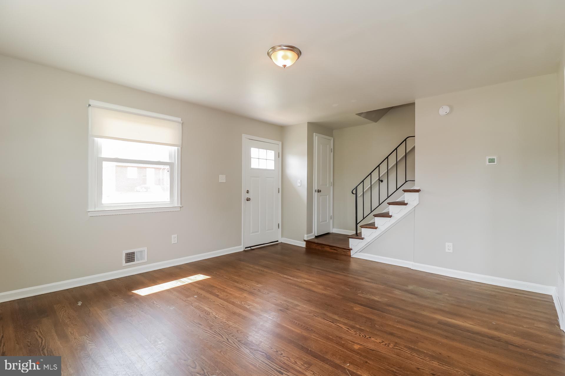 HOLLAND HILL - Residential