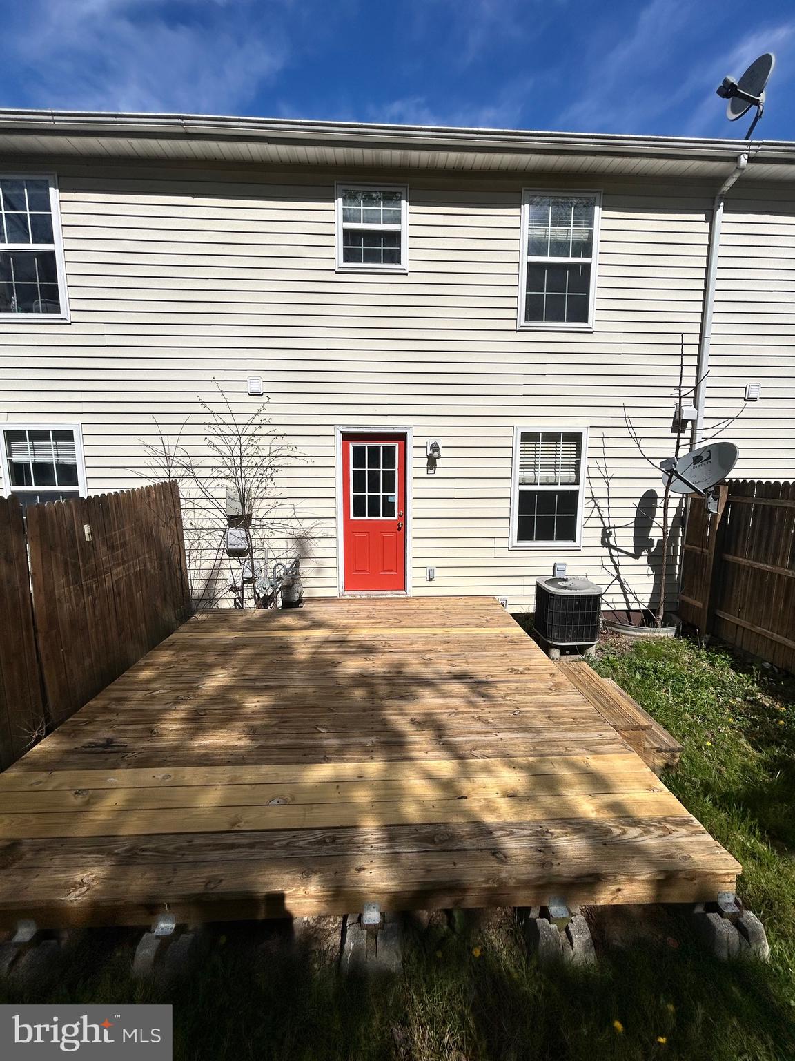 RIDGEFIELD - Residential Lease