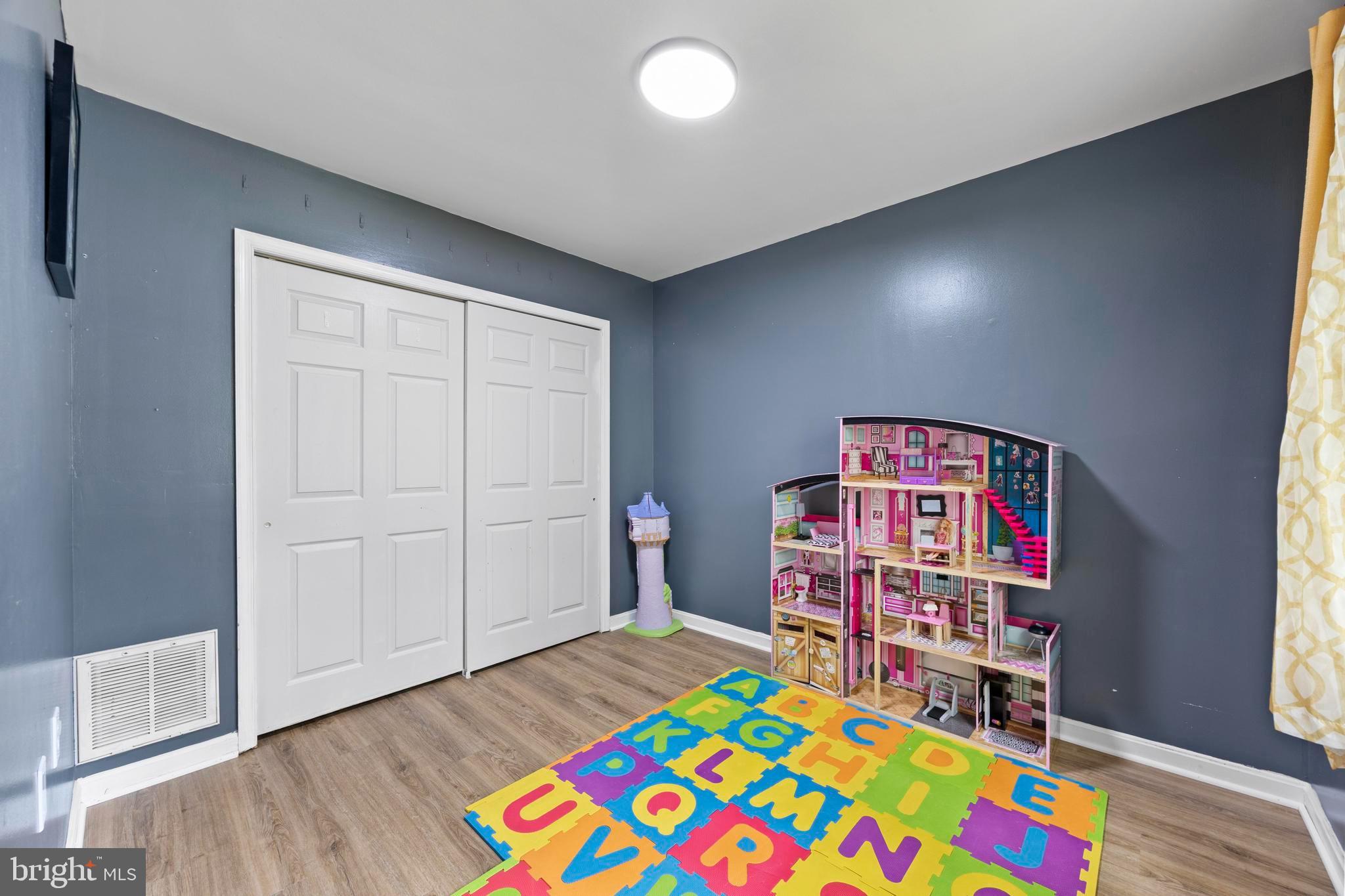 BRIGHTWOOD ACRES - Residential