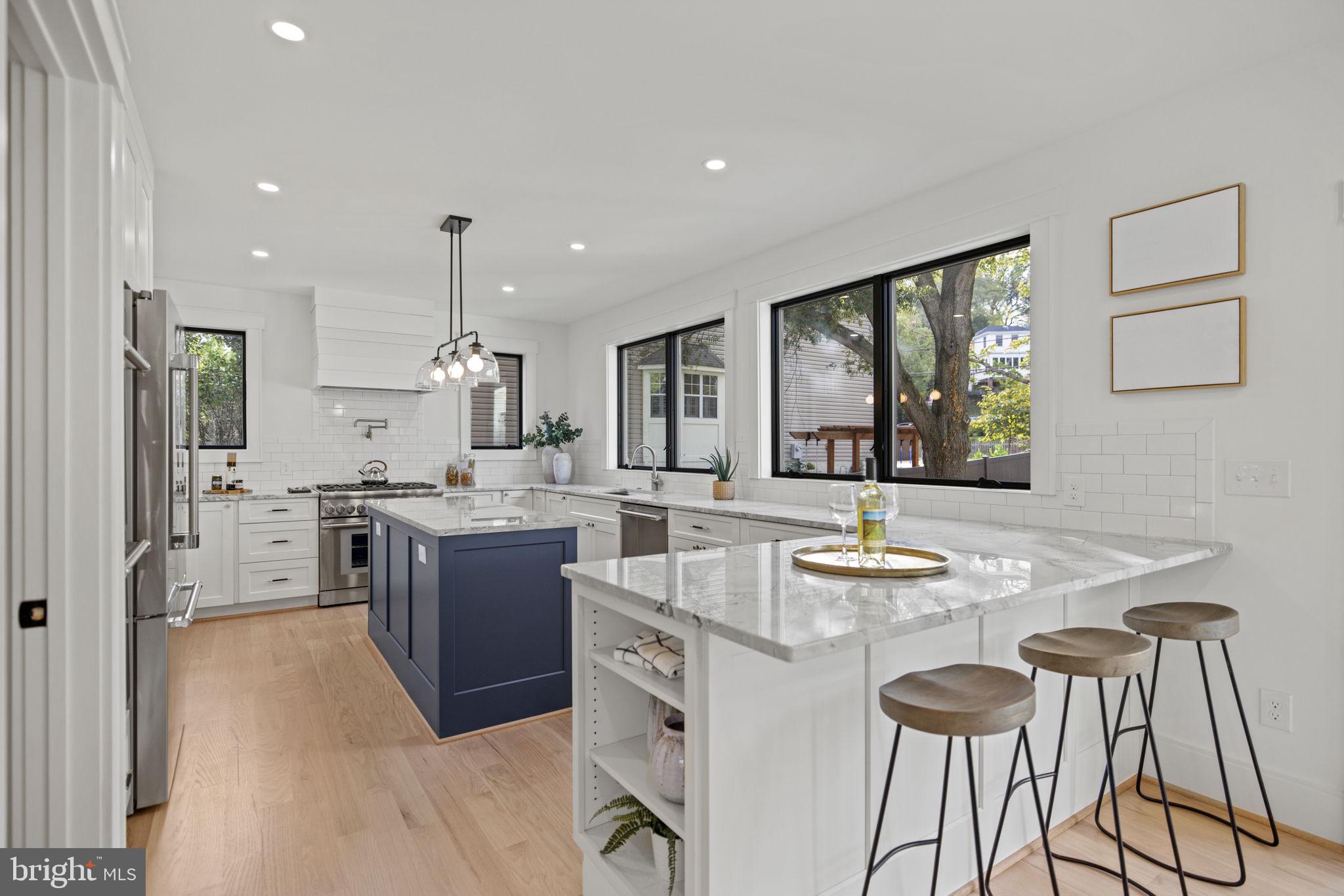 BEVERLEY HILLS - Residential