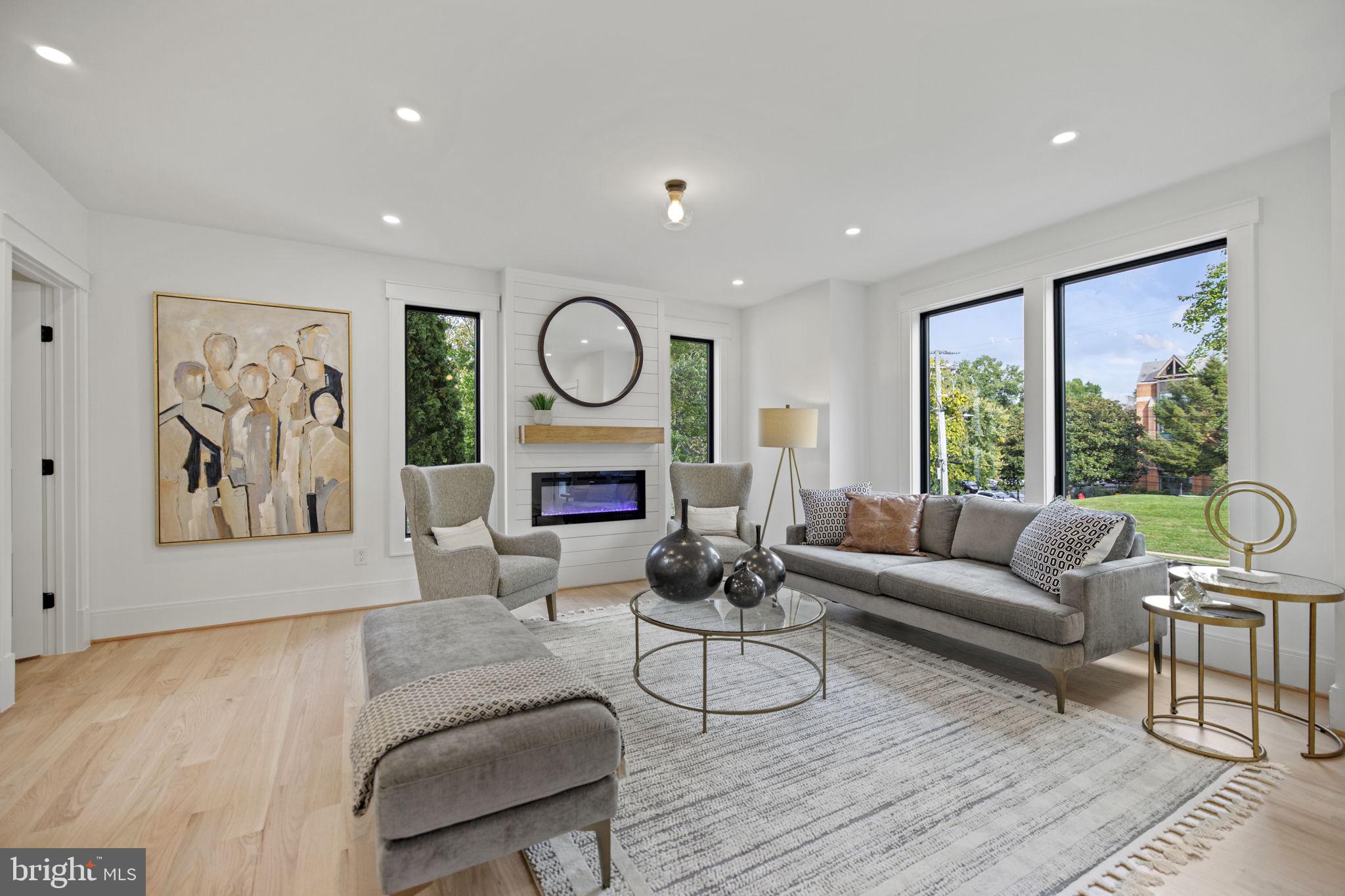 BEVERLEY HILLS - Residential