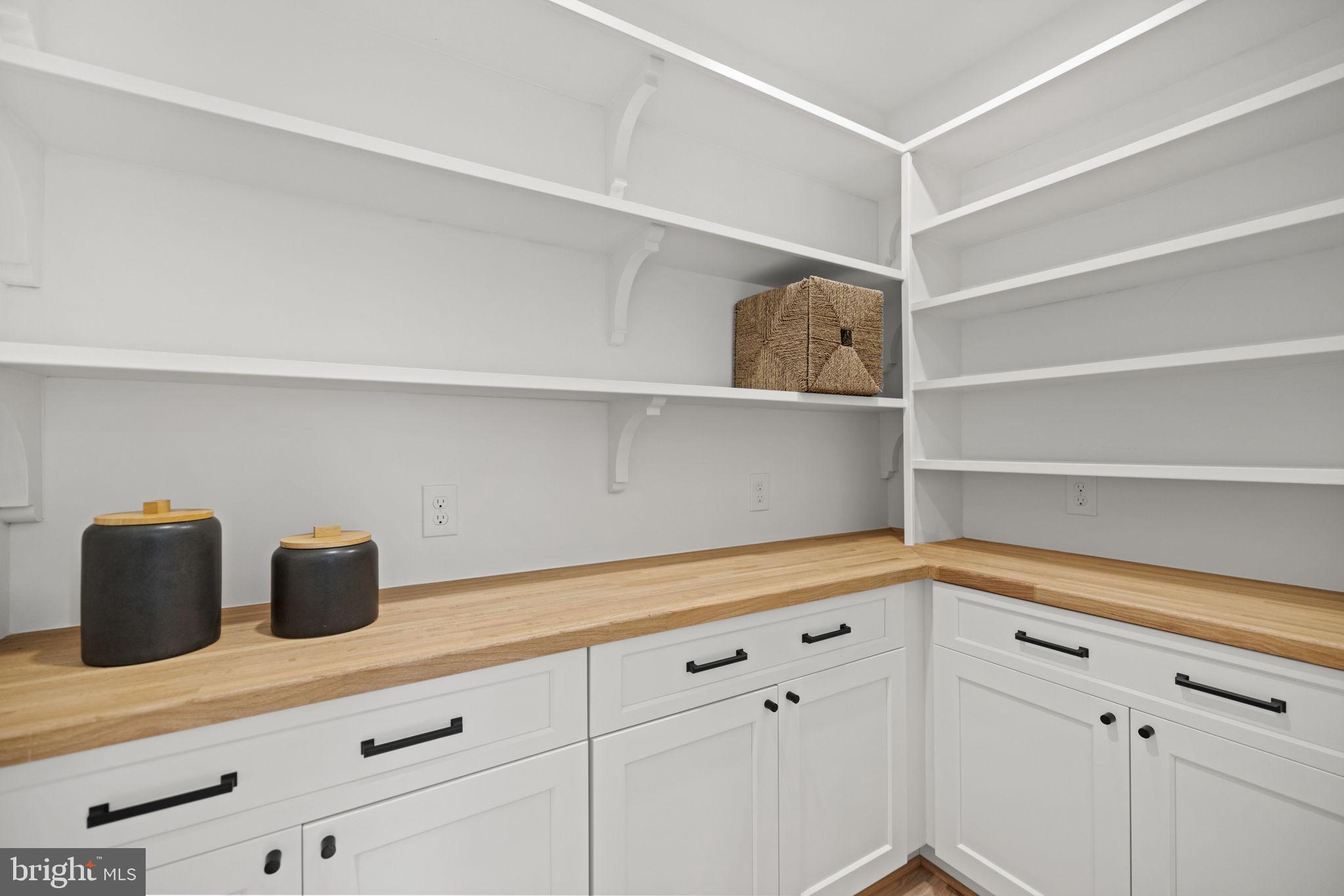 BEVERLEY HILLS - Residential