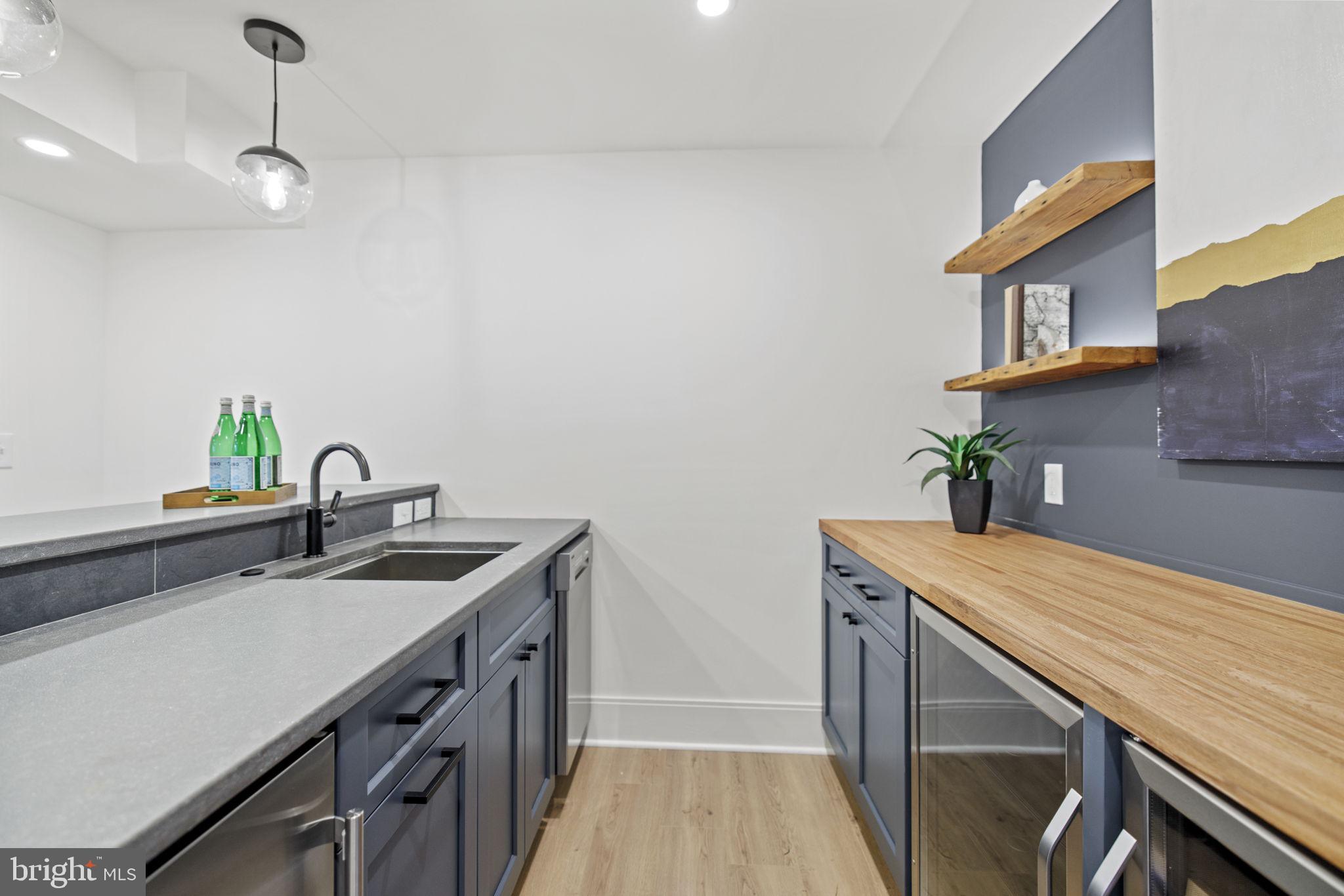 BEVERLEY HILLS - Residential