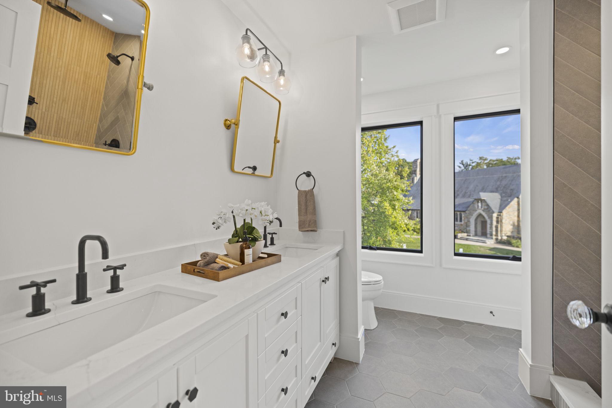 BEVERLEY HILLS - Residential