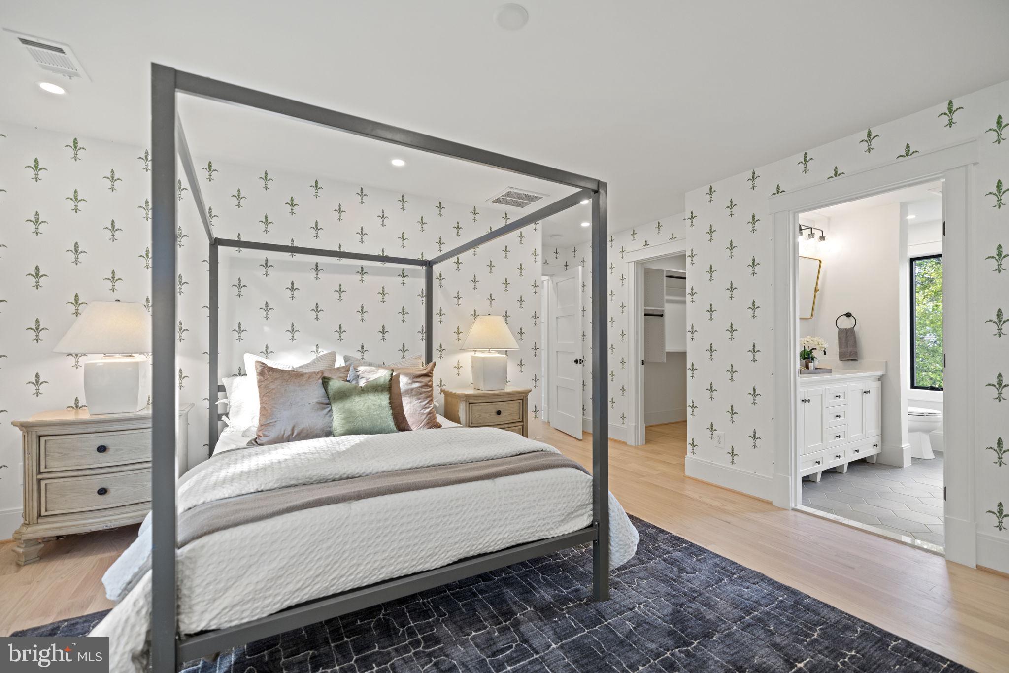 BEVERLEY HILLS - Residential