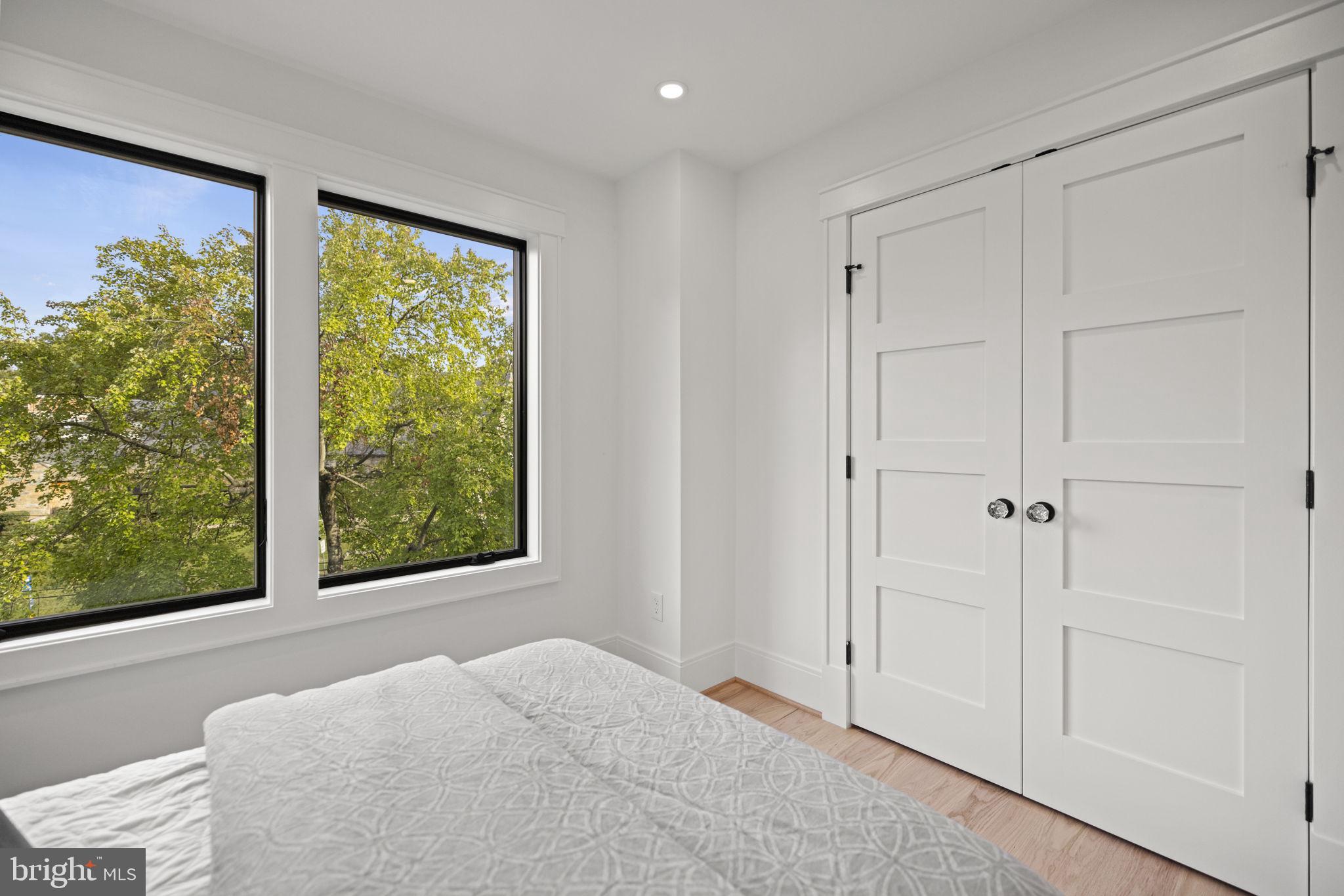 BEVERLEY HILLS - Residential