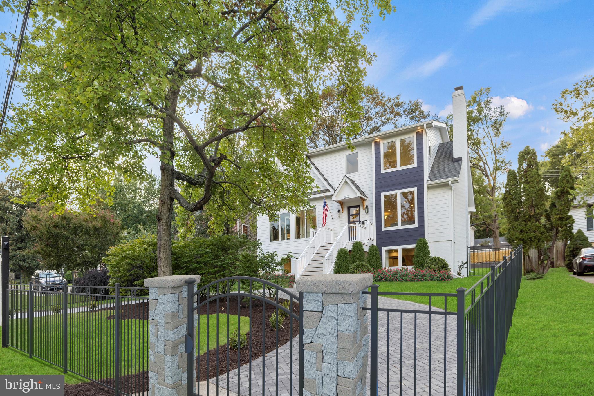 BEVERLEY HILLS - Residential