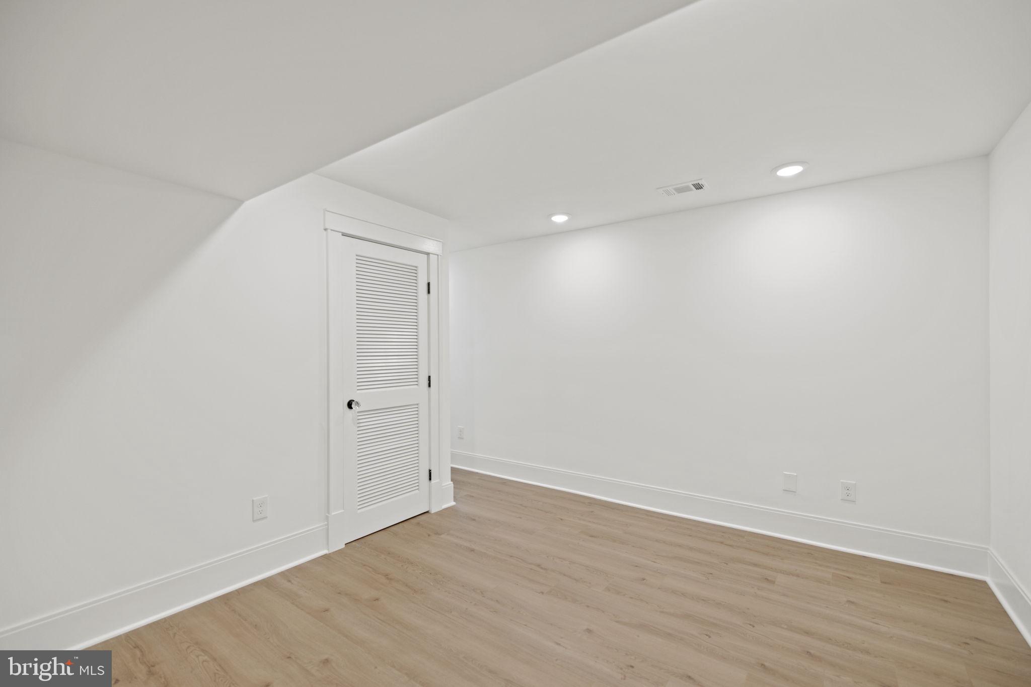 BEVERLEY HILLS - Residential