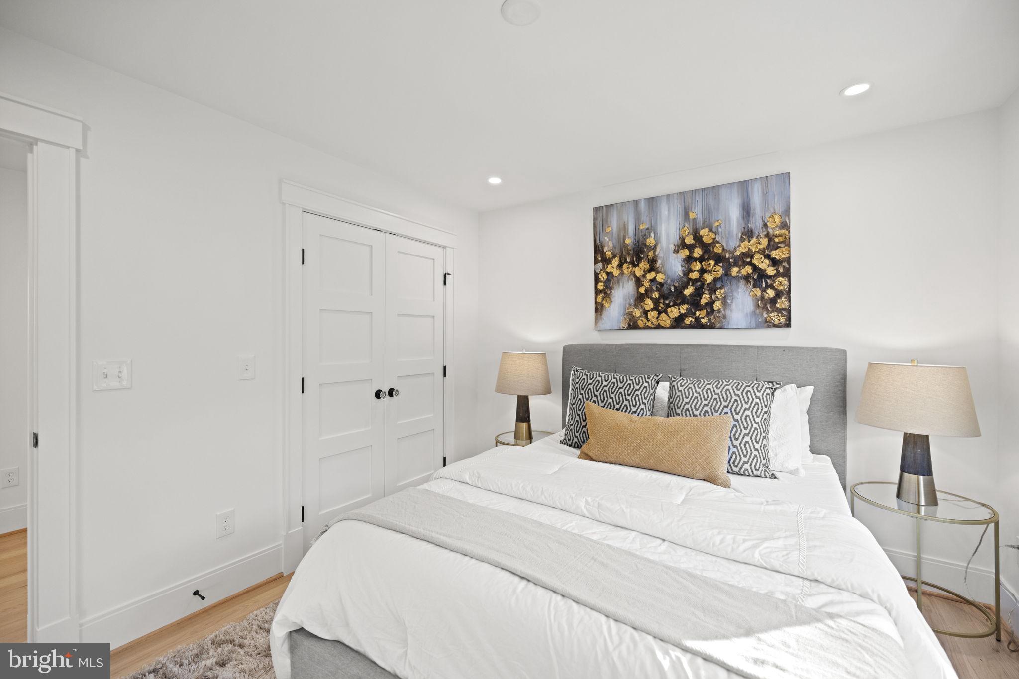 BEVERLEY HILLS - Residential