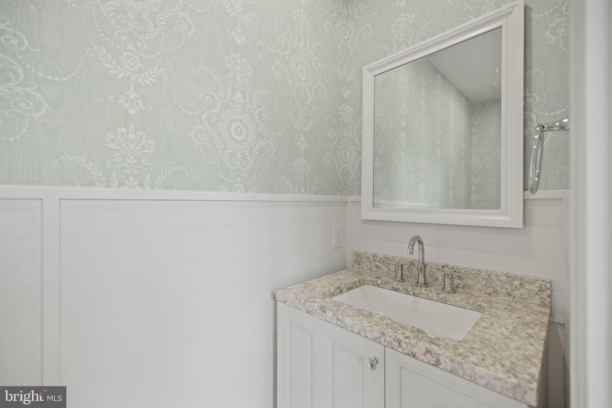 BEVERLEY HILLS - Residential