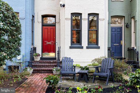 Photo of 1820 16th Street NW, WASHINGTON, DC 20009 (MLS # DCDC2253798)