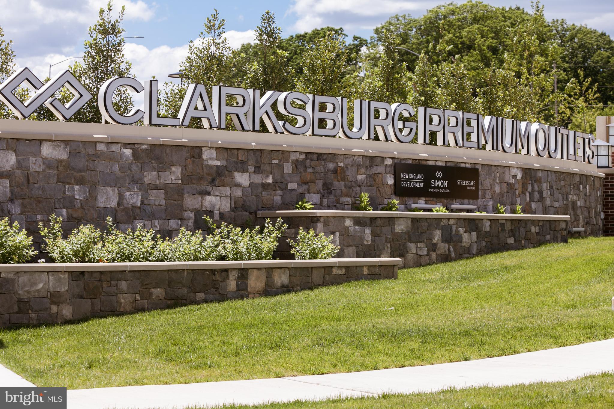 ARORA HILLS - Residential