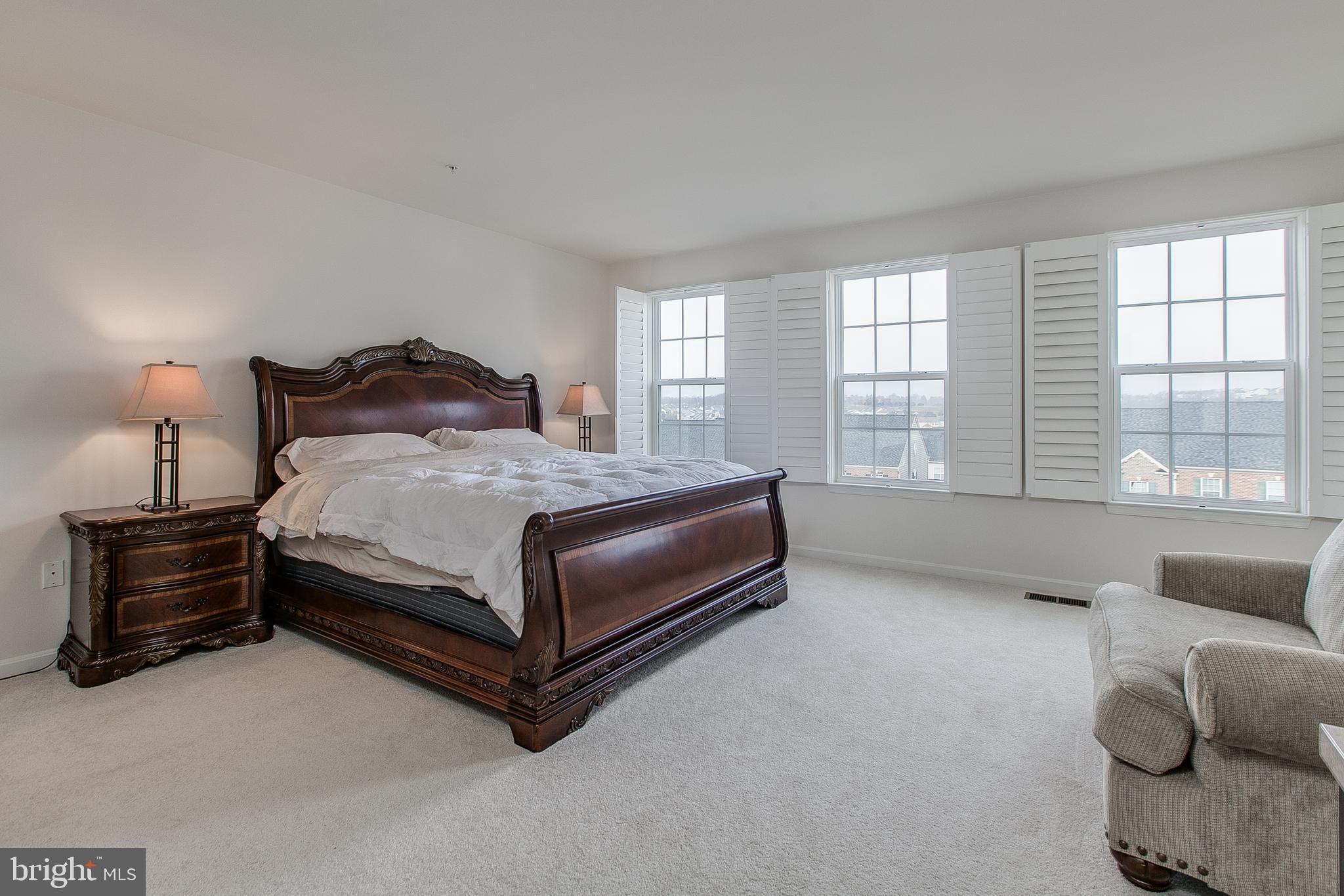 ARORA HILLS - Residential