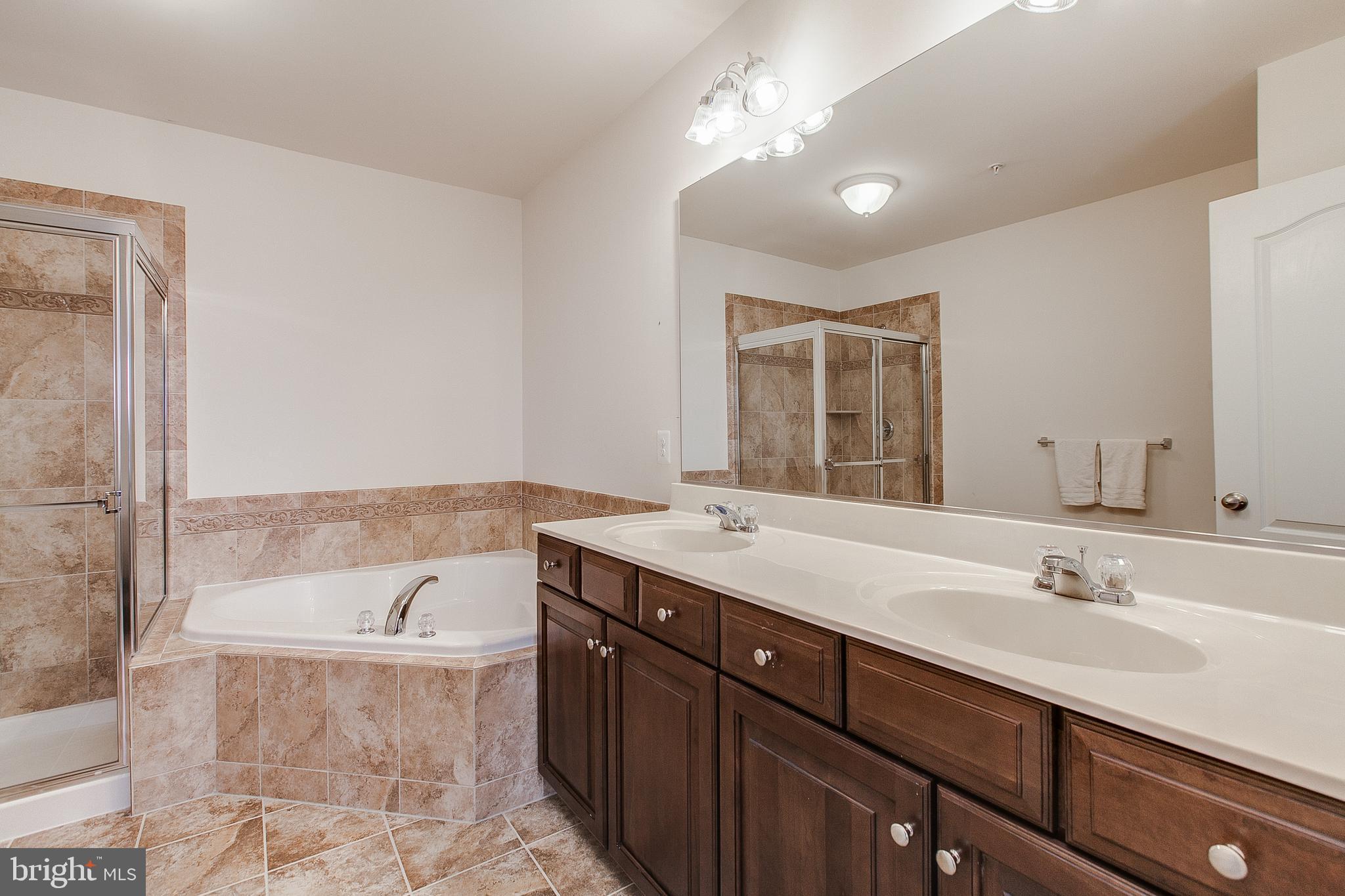 ARORA HILLS - Residential