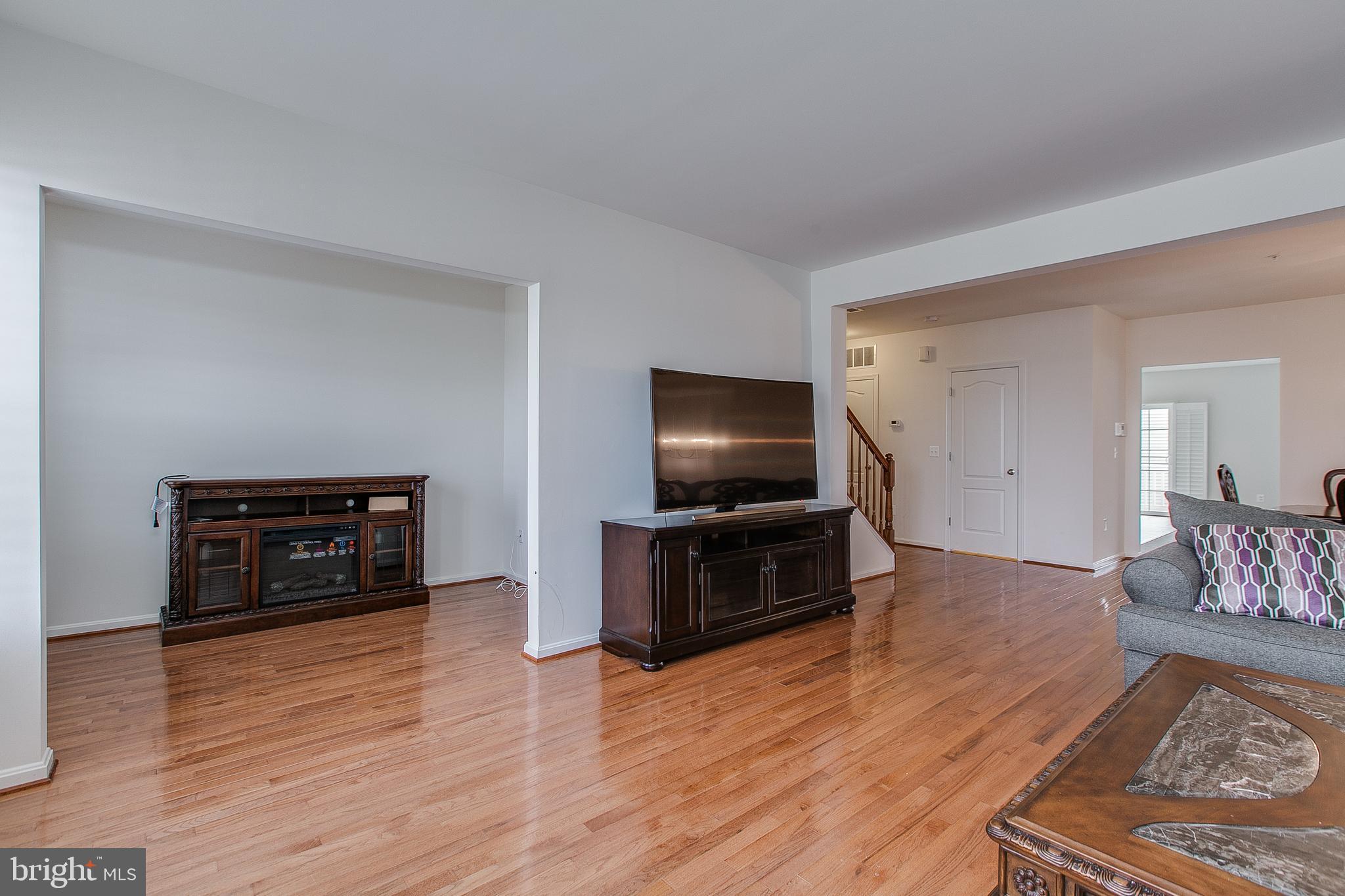 ARORA HILLS - Residential