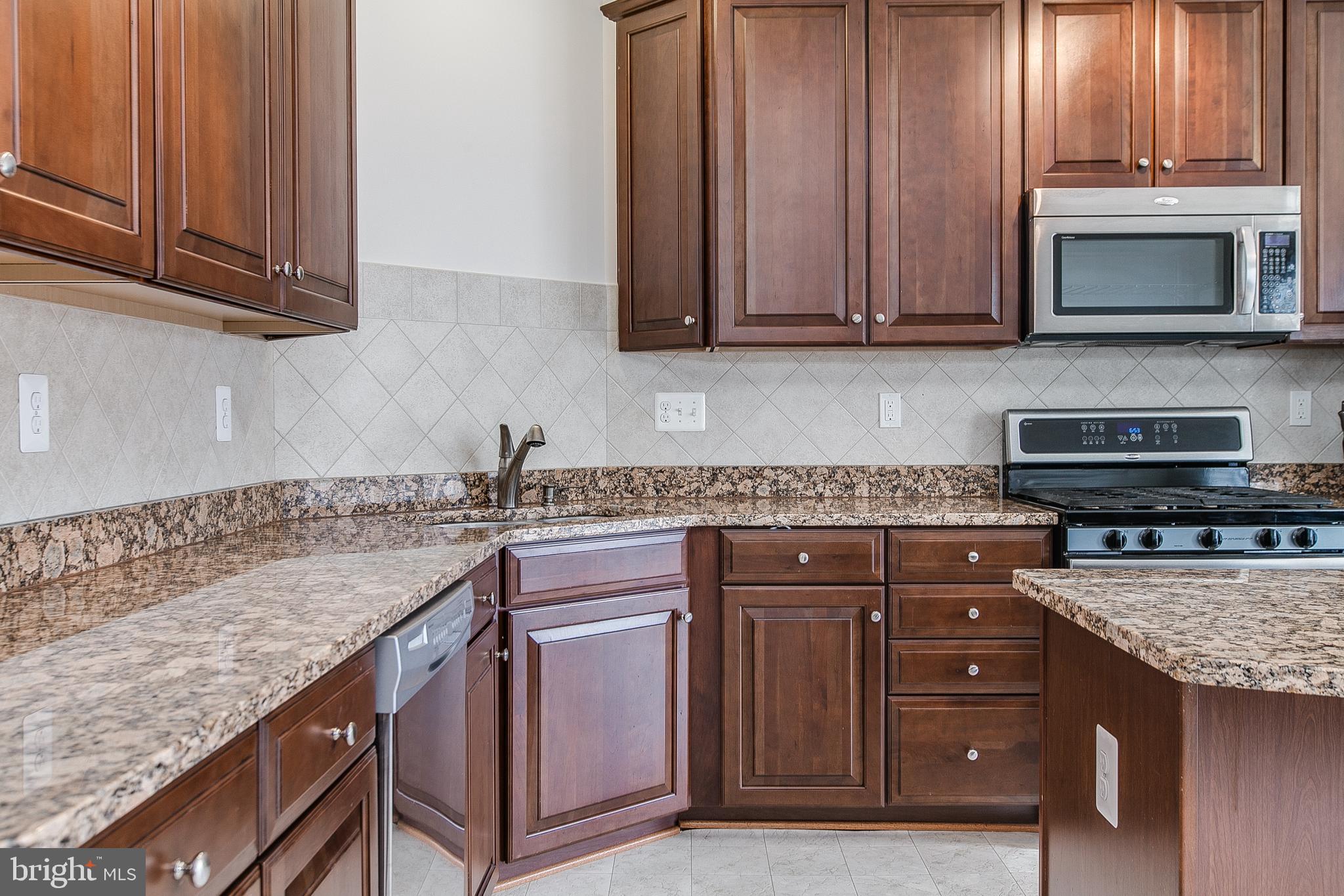 ARORA HILLS - Residential