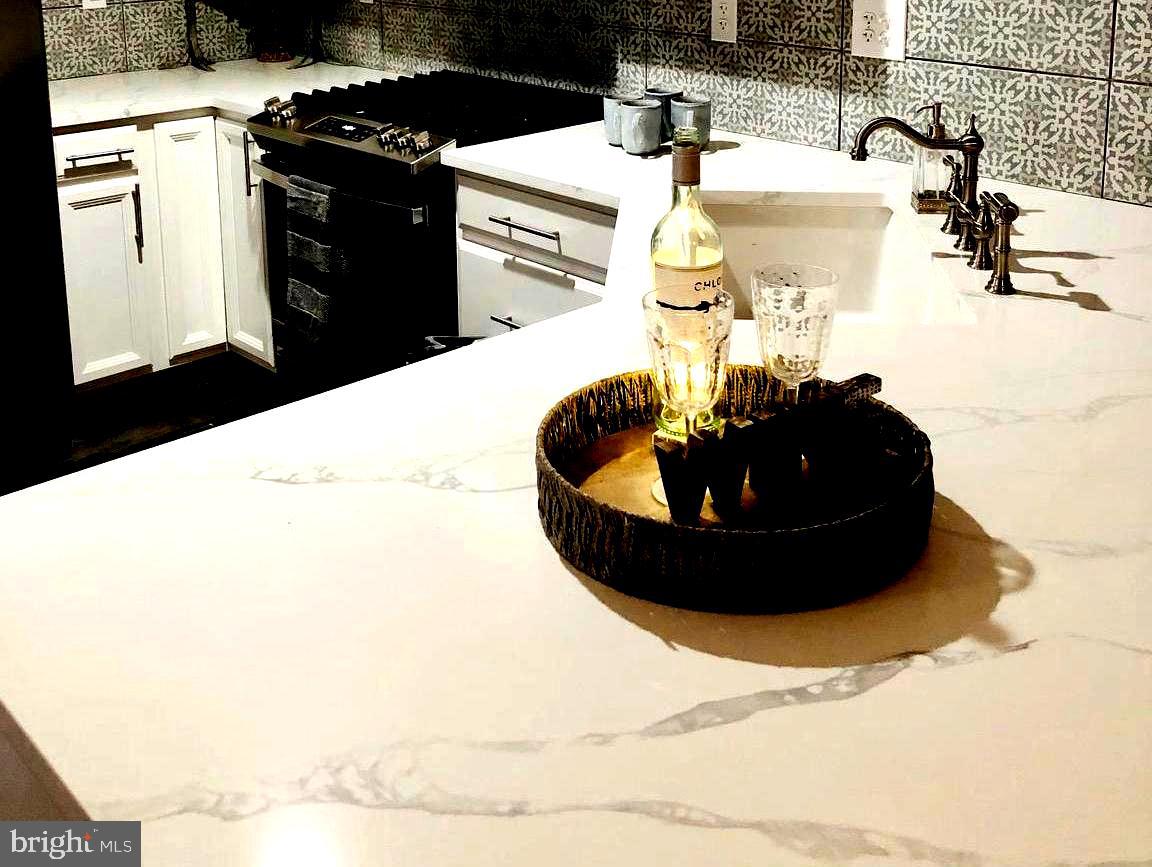 EDGE MEAD - Residential