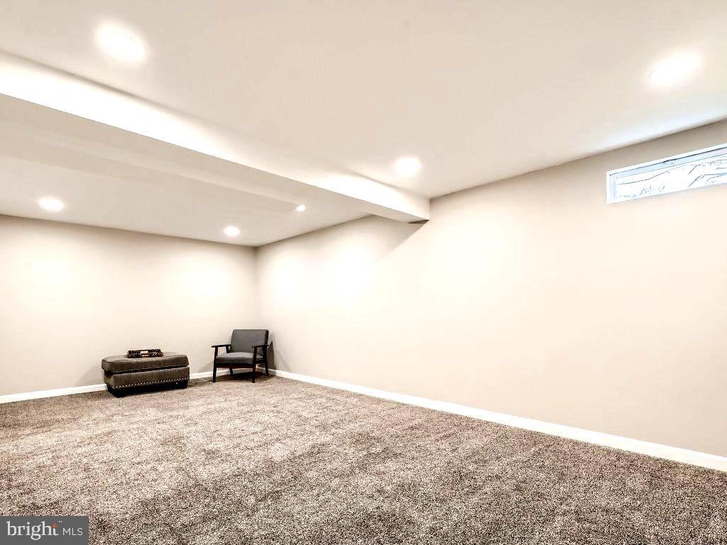 EDGE MEAD - Residential