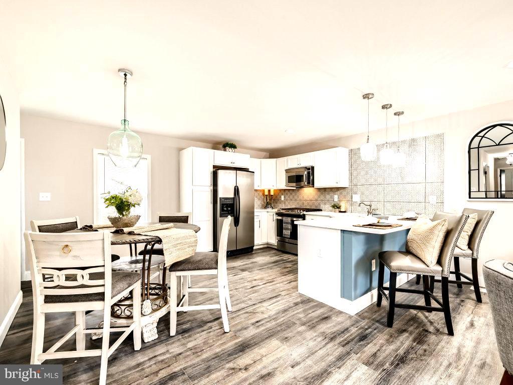 EDGE MEAD - Residential