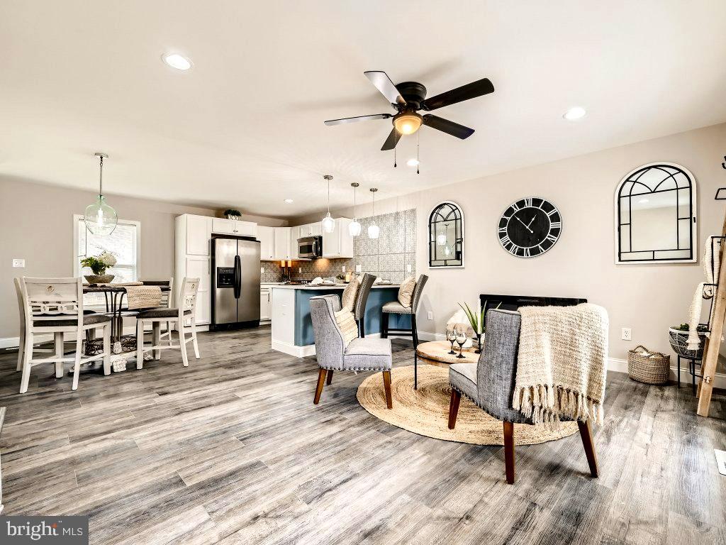 EDGE MEAD - Residential