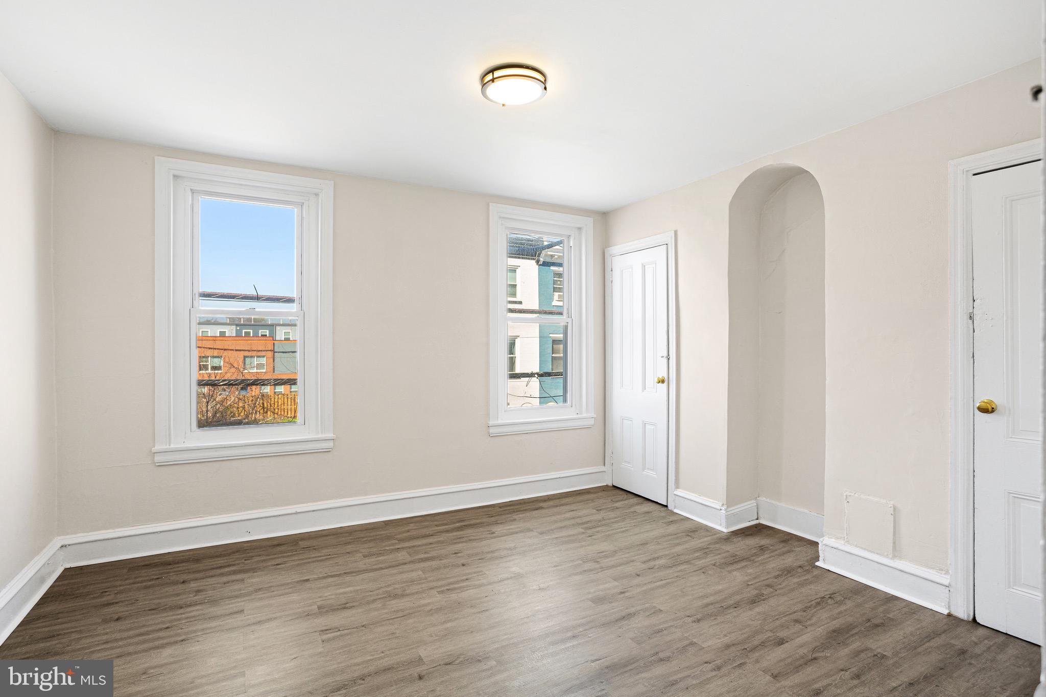 SHARSWOOD - Residential