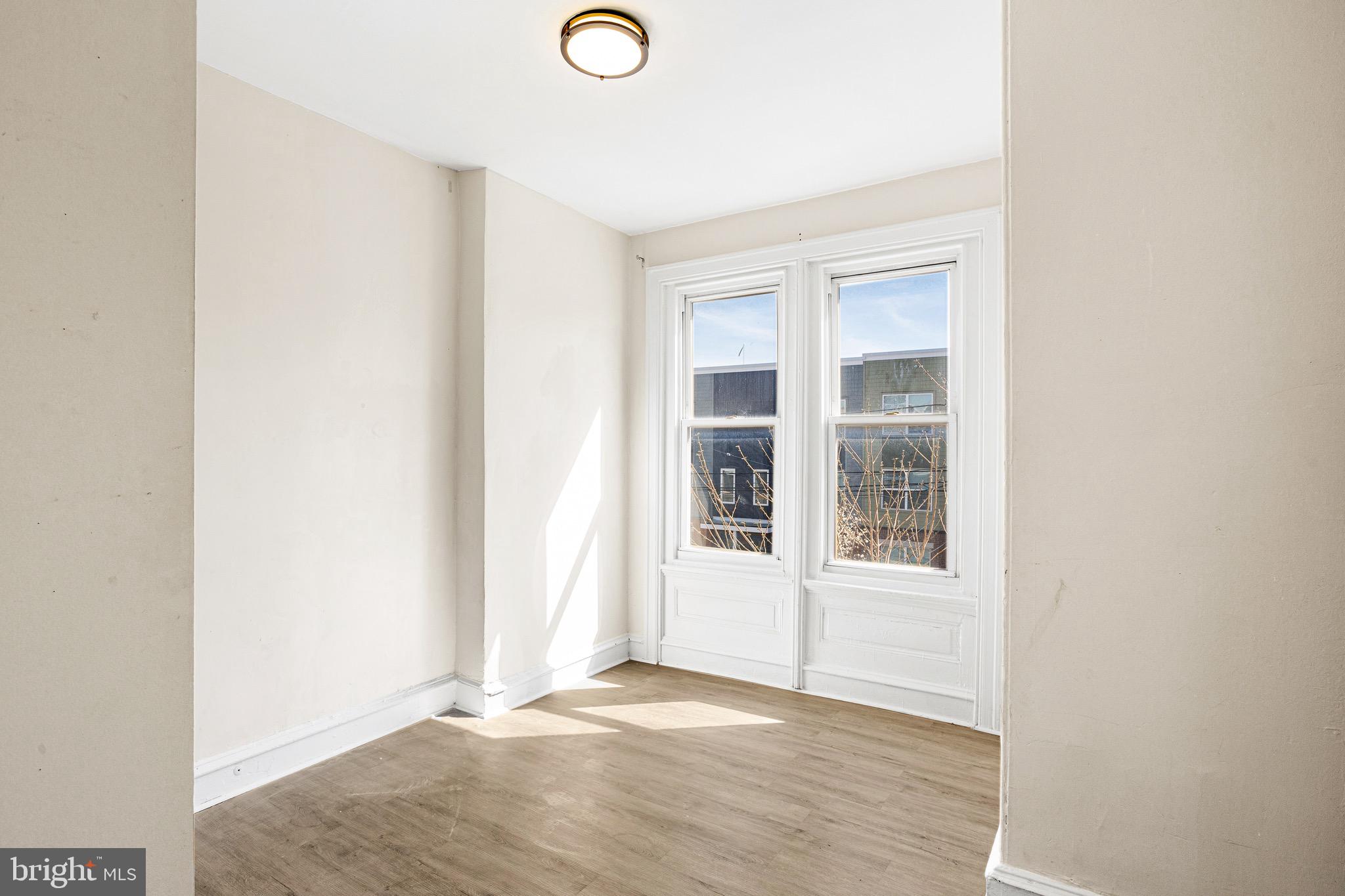 SHARSWOOD - Residential