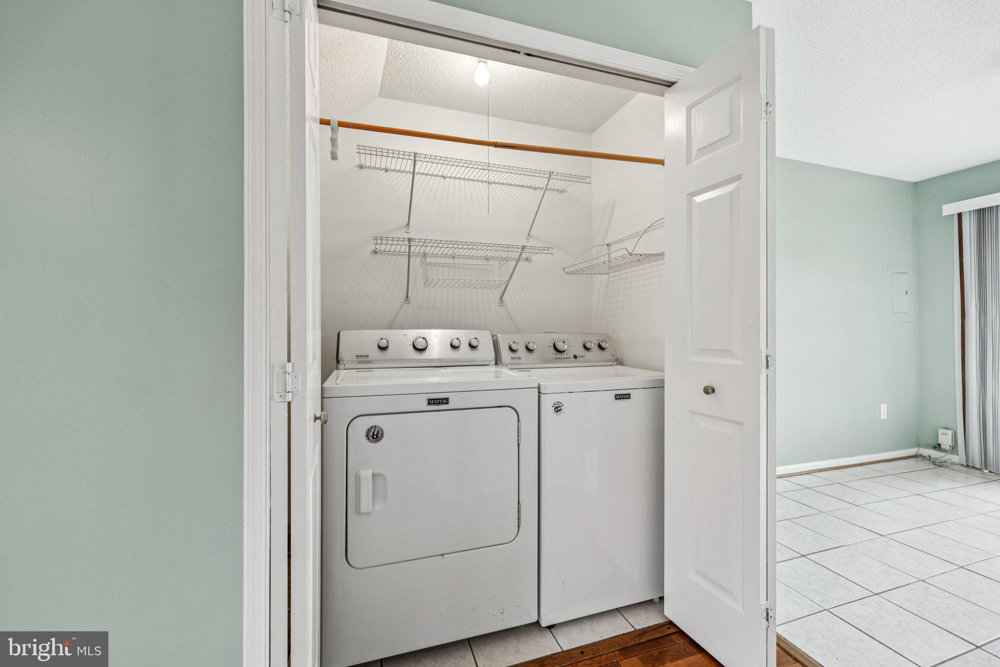 LANDSDOWNE - Residential Lease