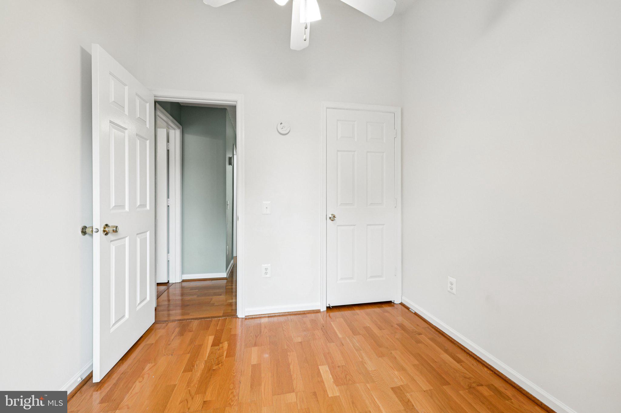 LANDSDOWNE - Residential Lease