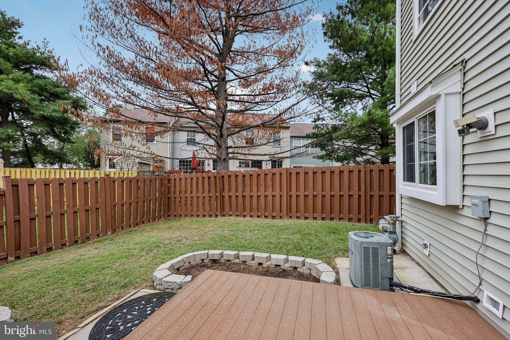 LANDSDOWNE - Residential Lease