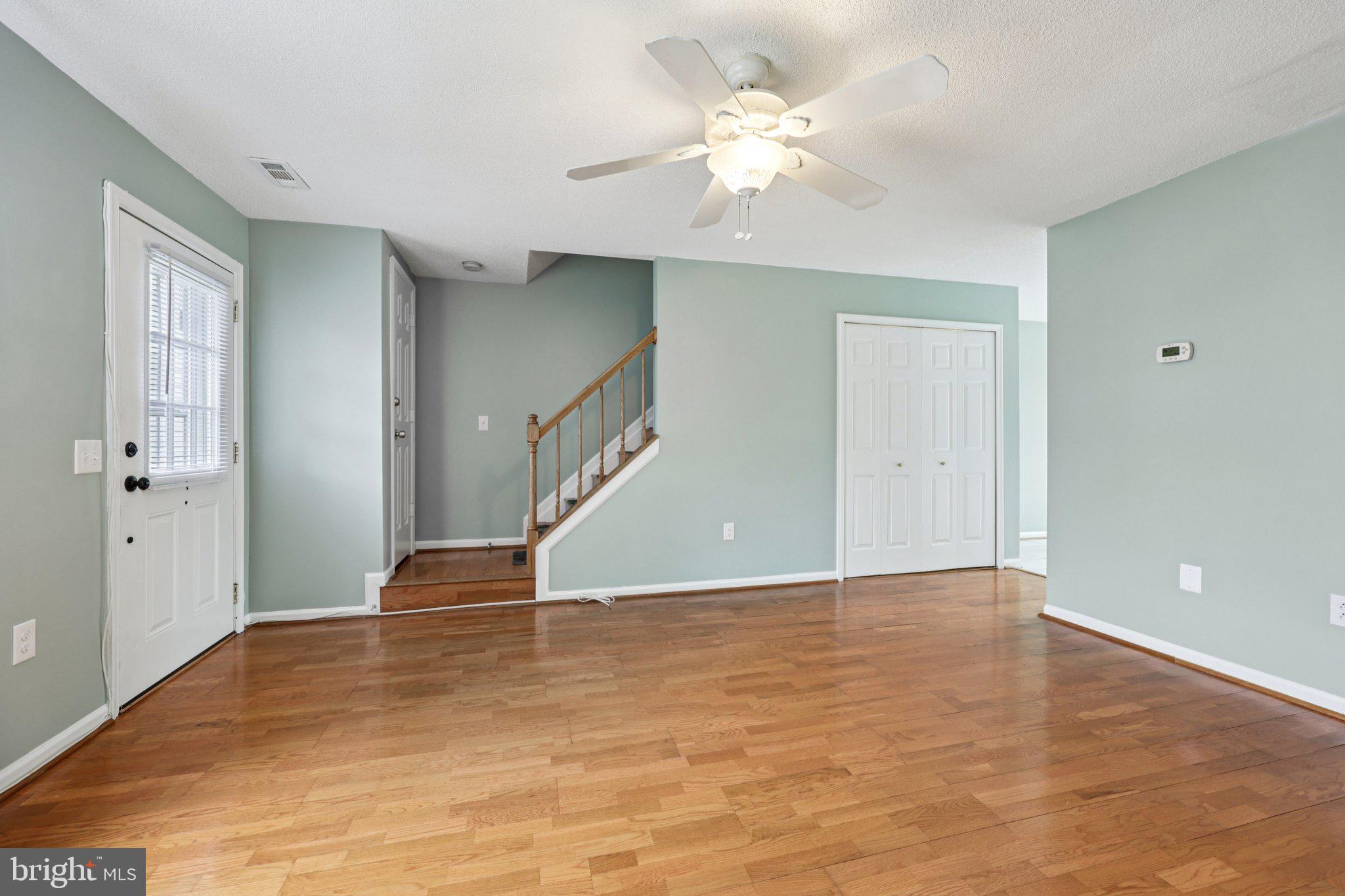 LANDSDOWNE - Residential Lease