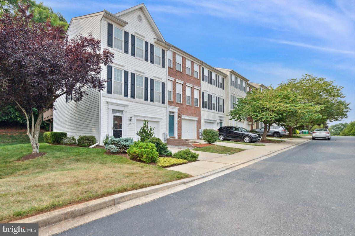 OVERLOOK - Residential