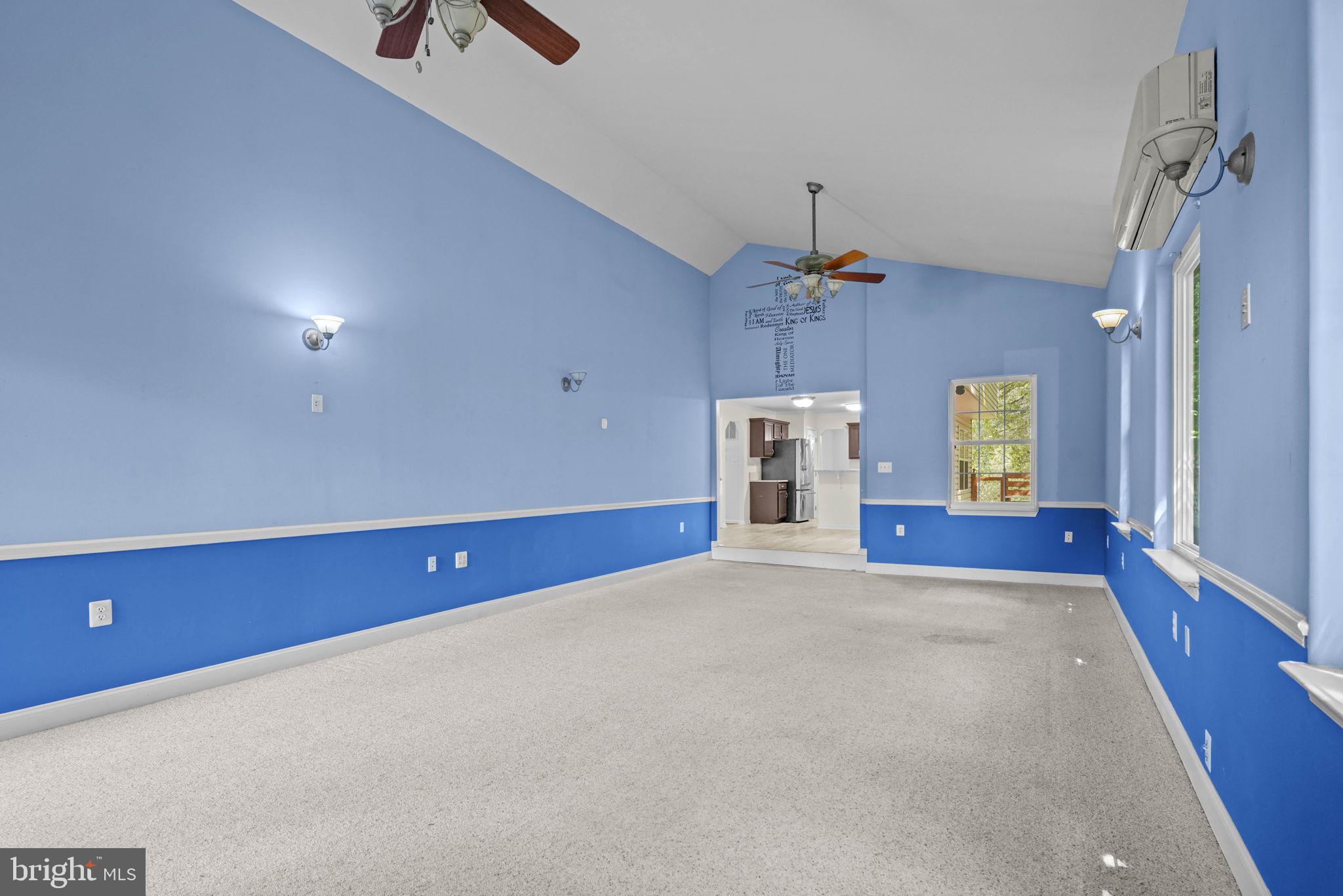 MALLARDS LANDING - Residential