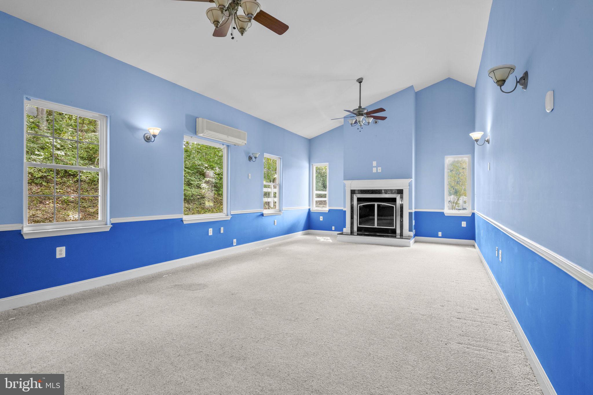 MALLARDS LANDING - Residential