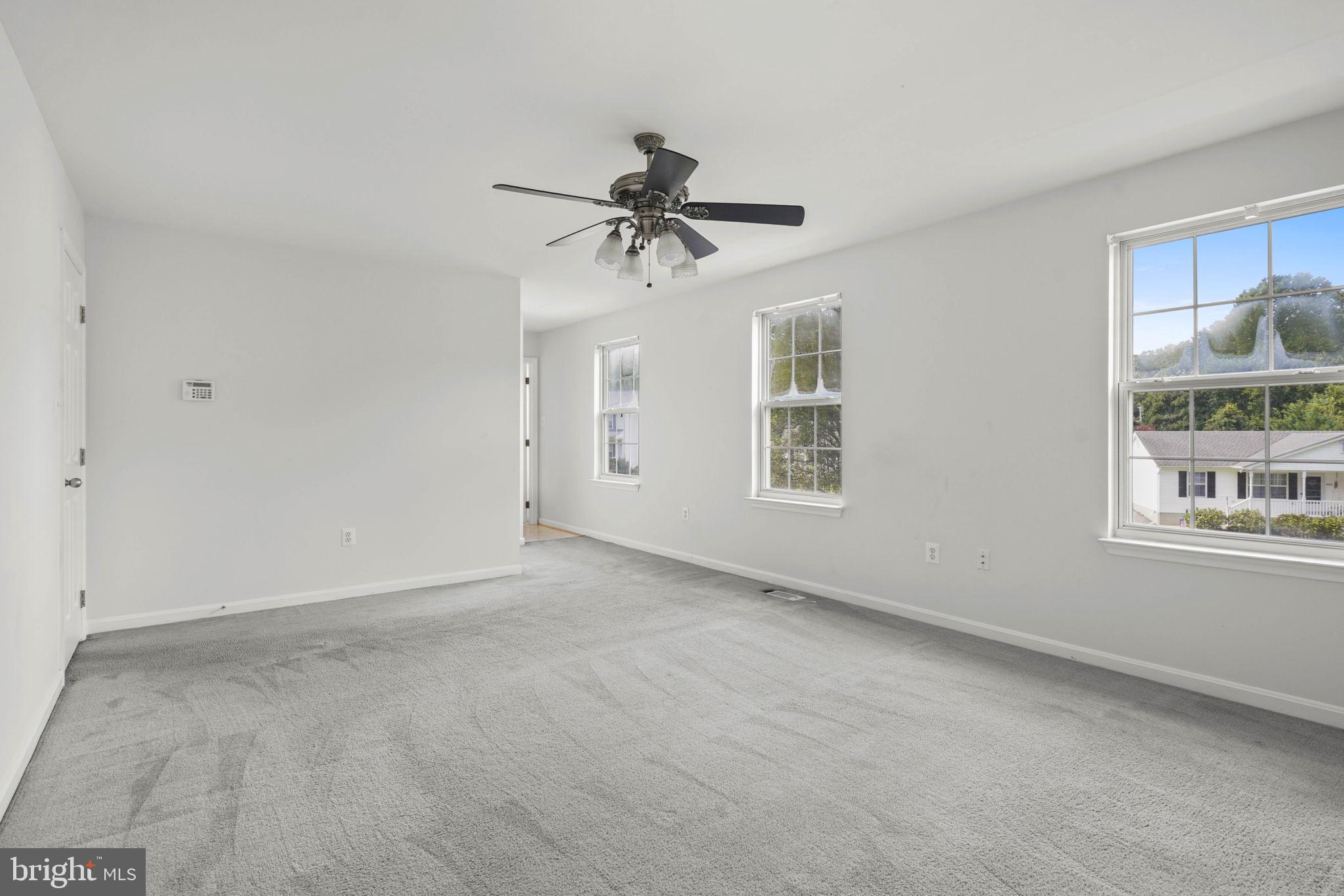 MALLARDS LANDING - Residential