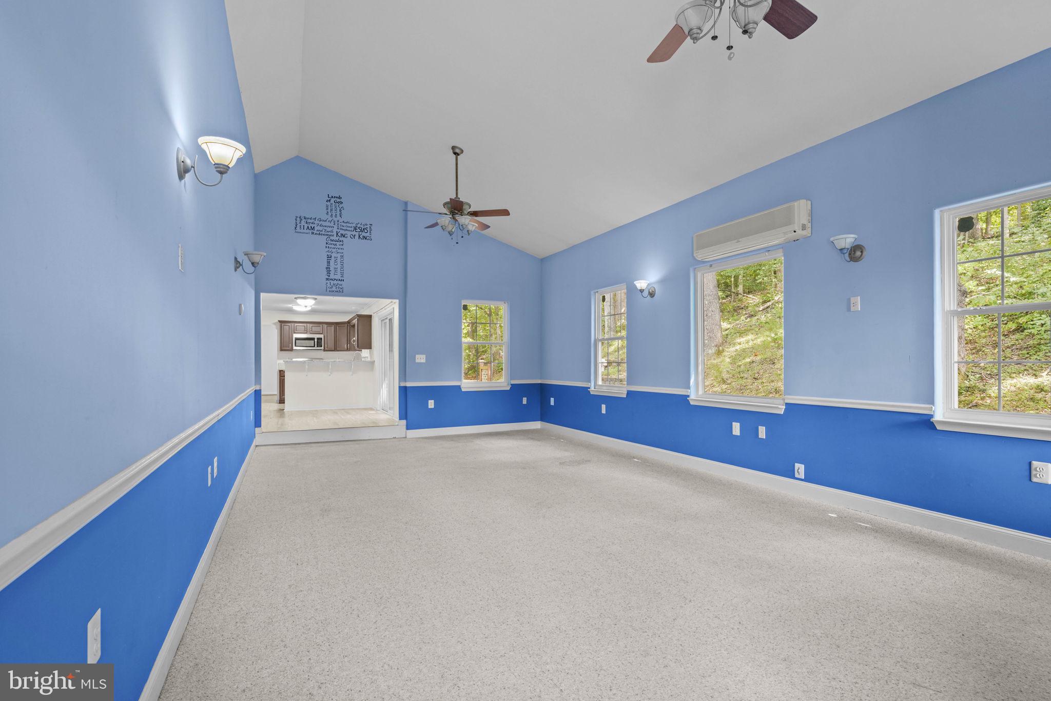 MALLARDS LANDING - Residential