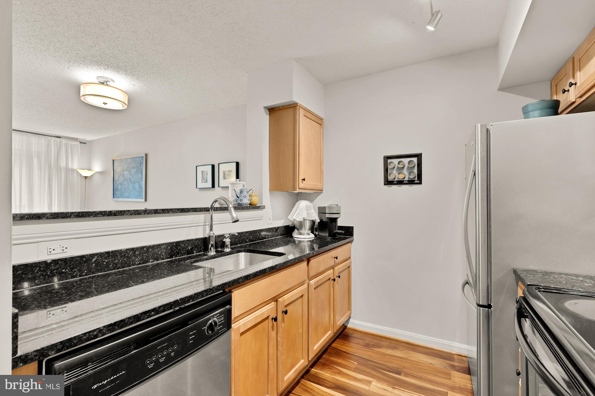 1024 N UTAH STREET 616