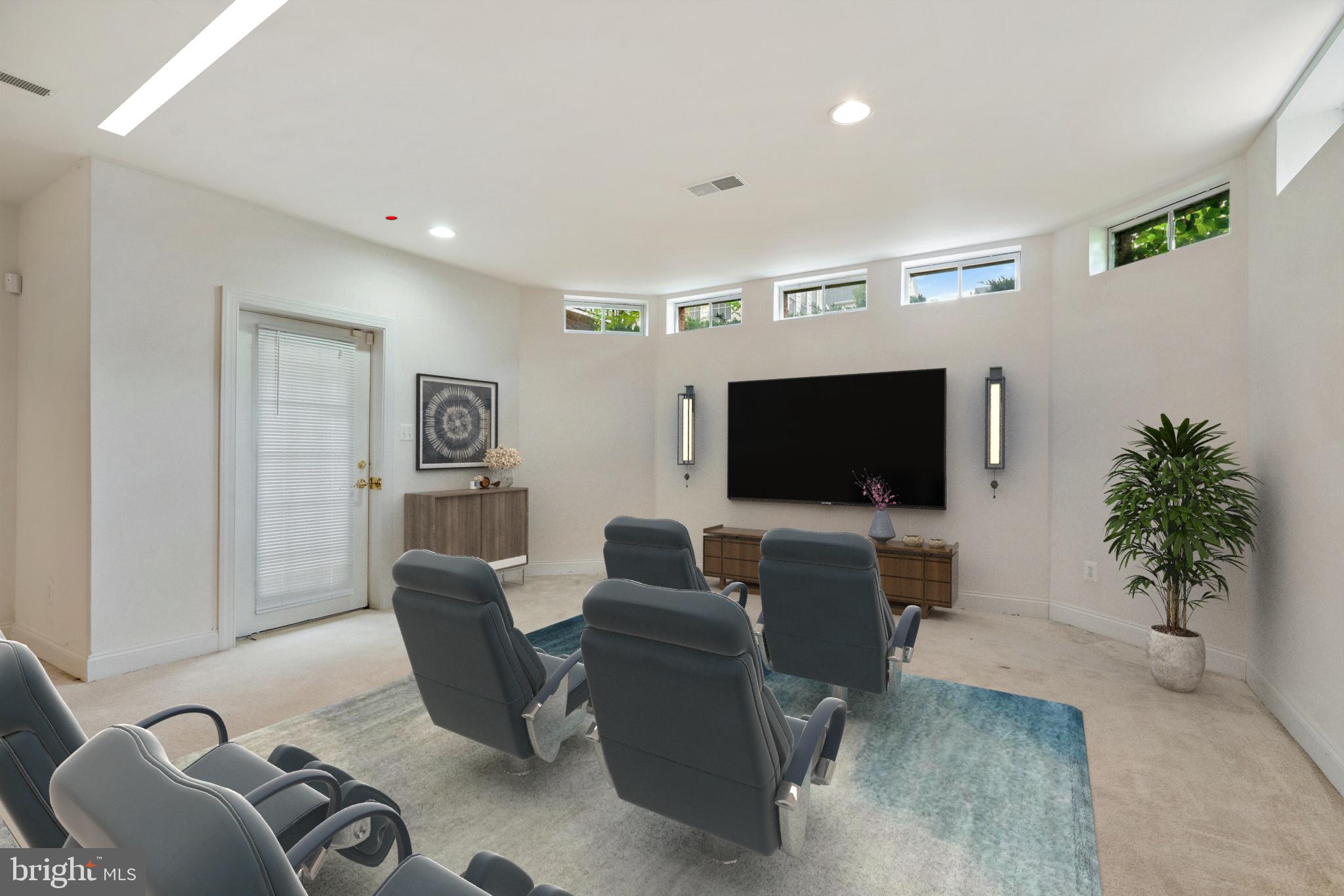 LANSDOWNE ON THE POTOMAC - Residential