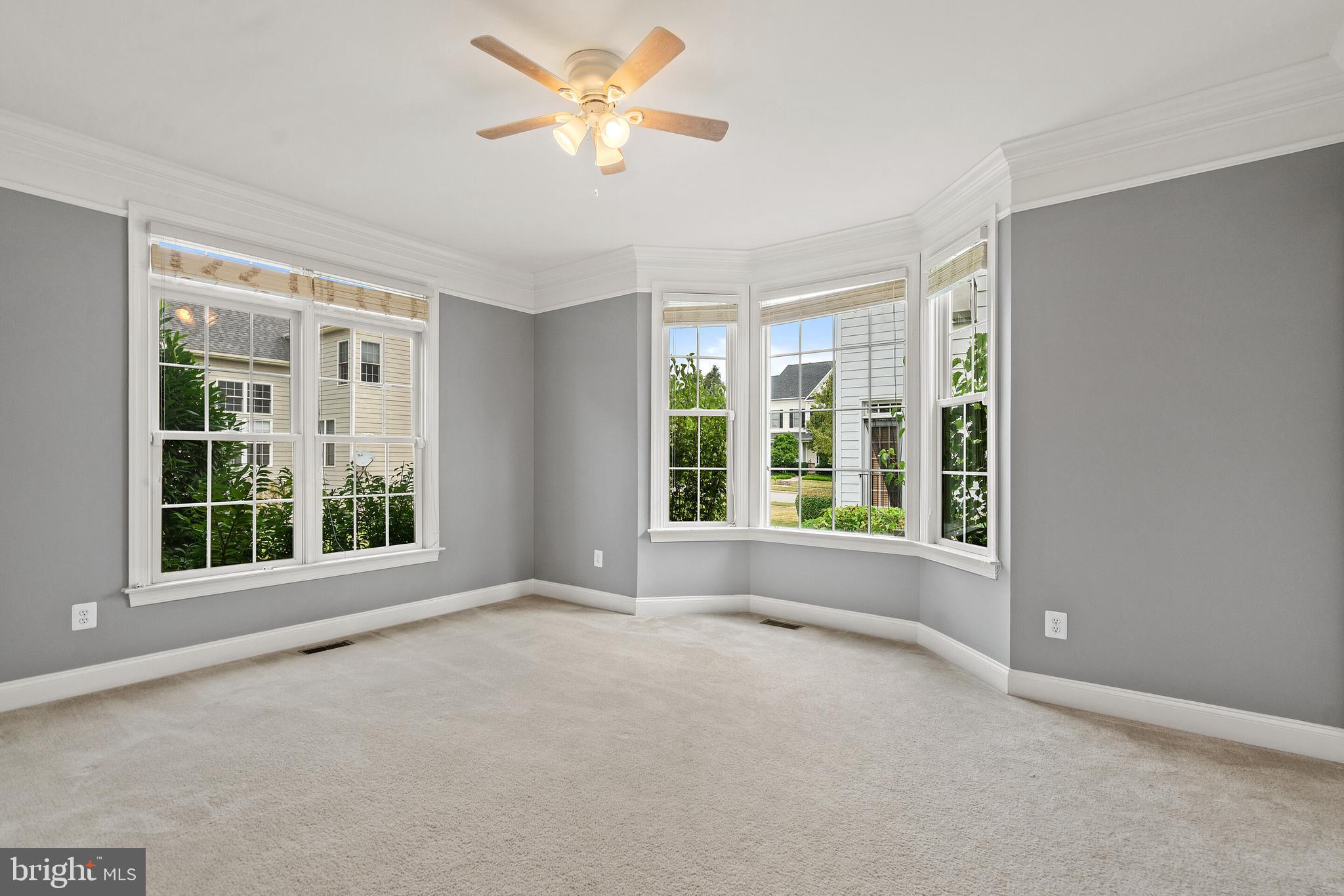 LANSDOWNE ON THE POTOMAC - Residential