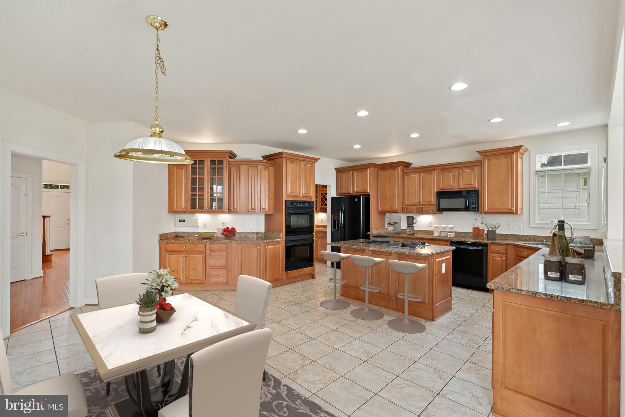 LANSDOWNE ON THE POTOMAC - Residential