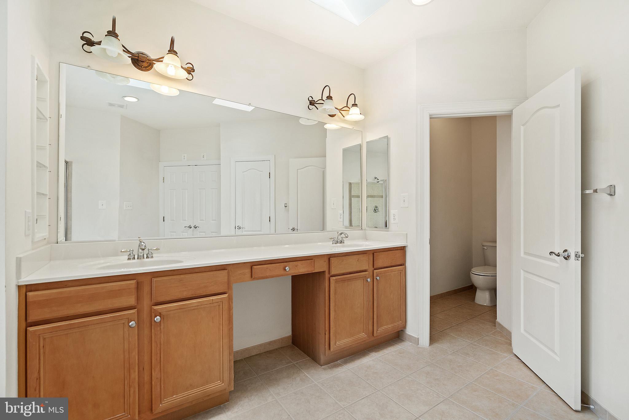 LANSDOWNE ON THE POTOMAC - Residential