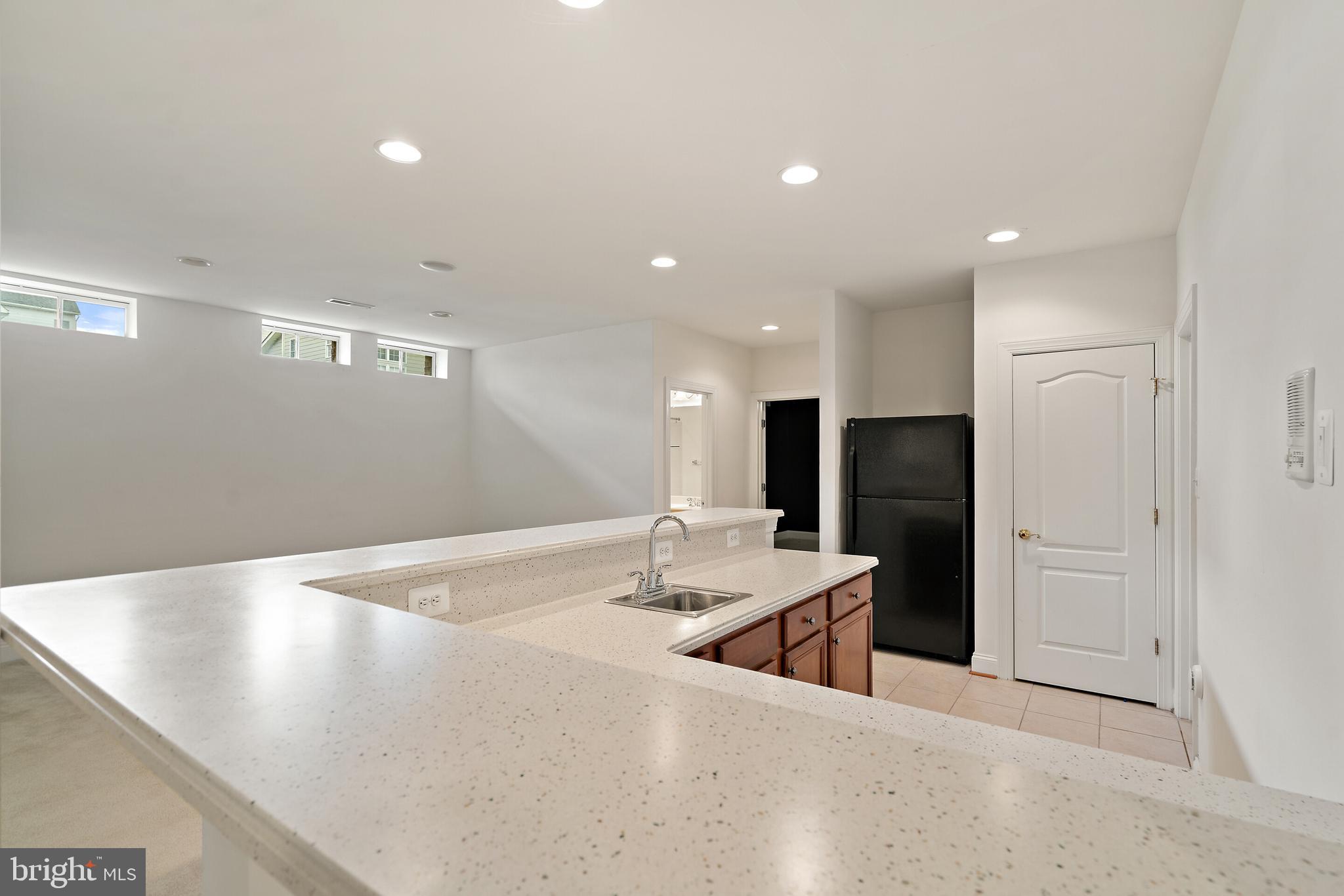 LANSDOWNE ON THE POTOMAC - Residential