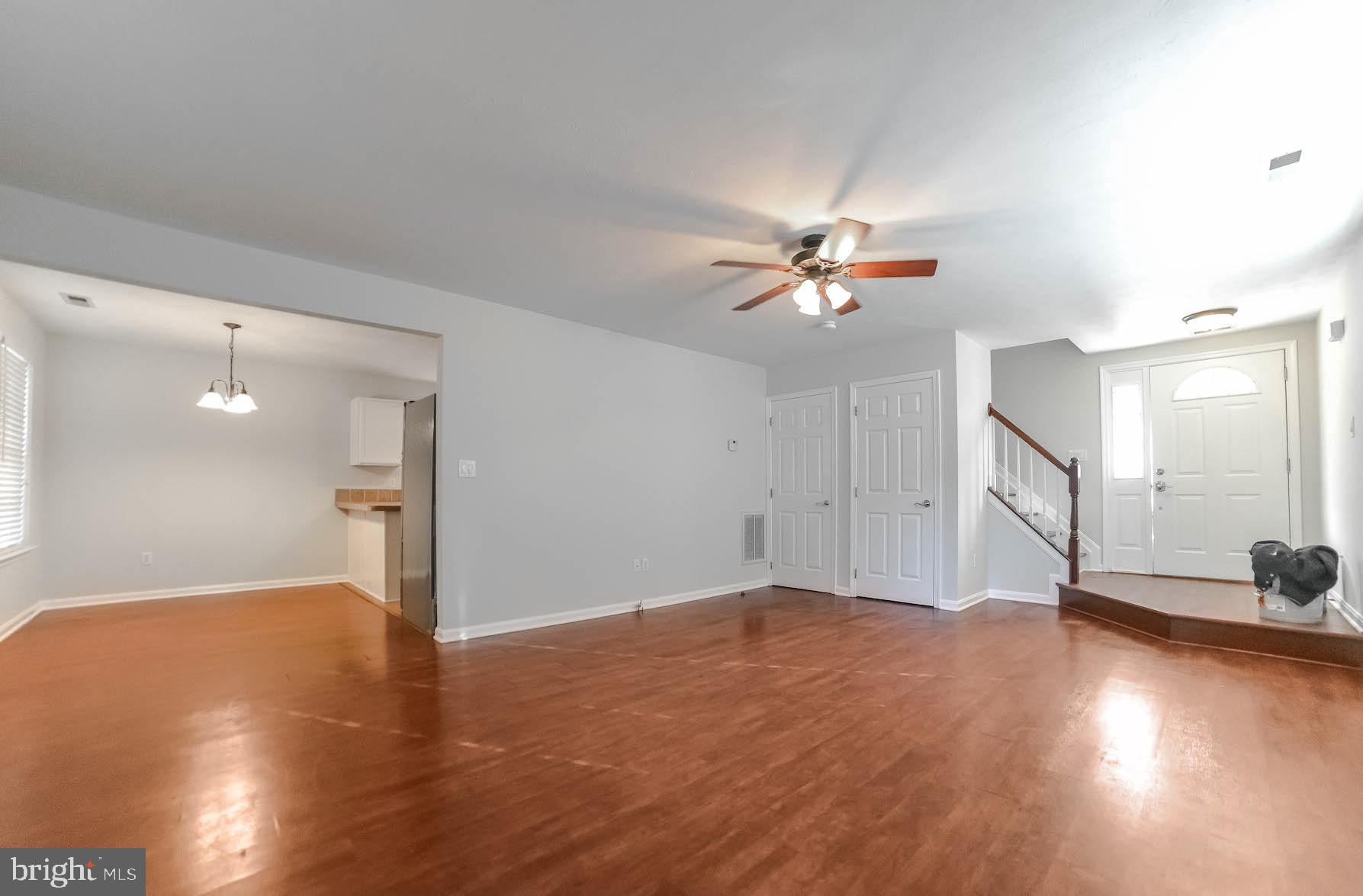 HICKORY HILLS - Residential