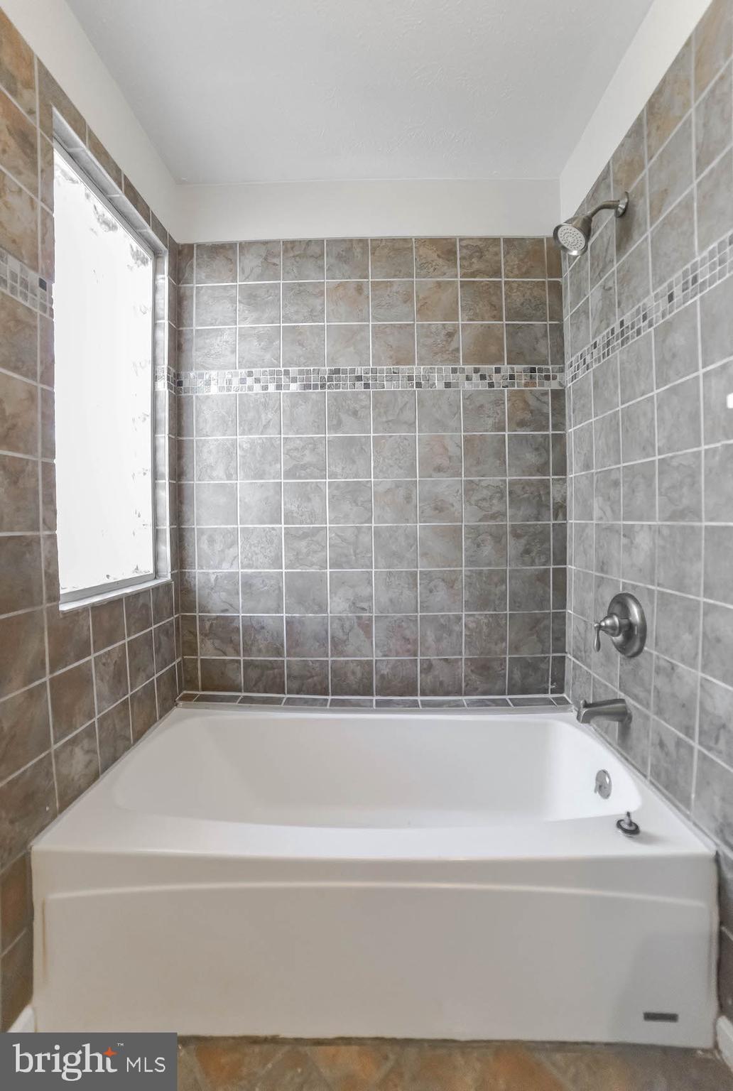 HICKORY HILLS - Residential