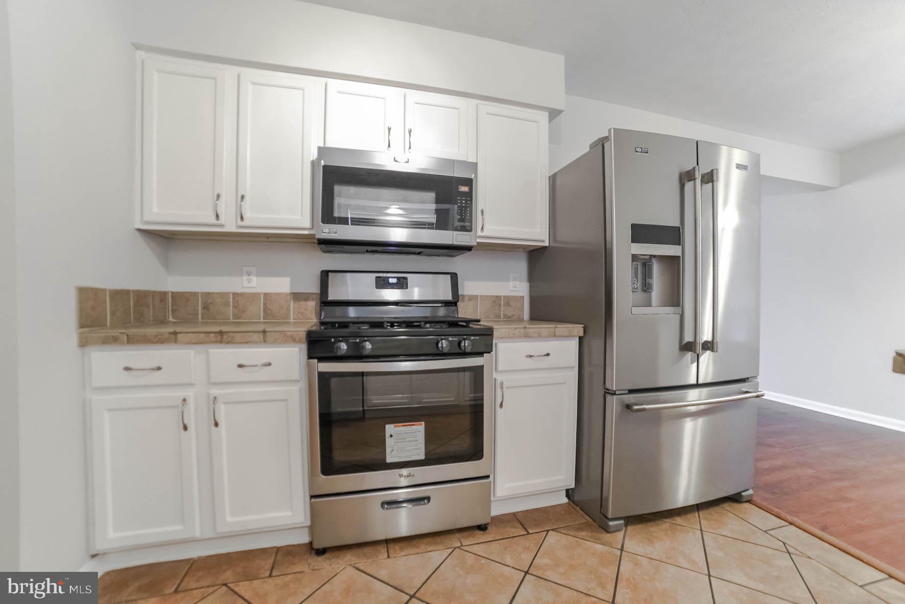 HICKORY HILLS - Residential