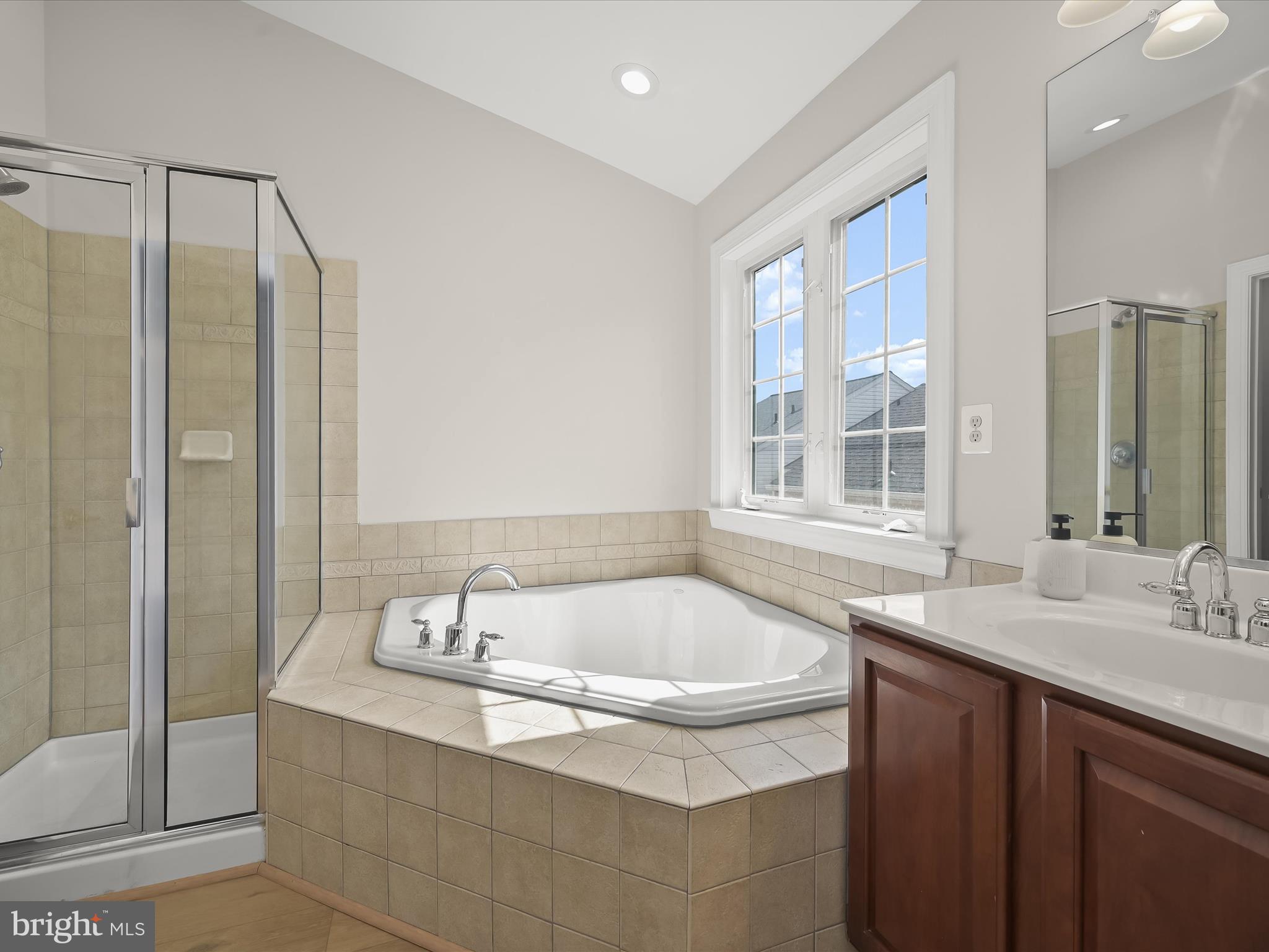 CHERRYTREE PARK - Residential