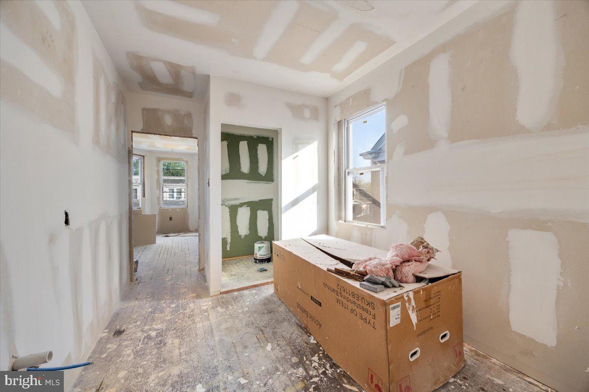 EDGEMONT PARK - Residential