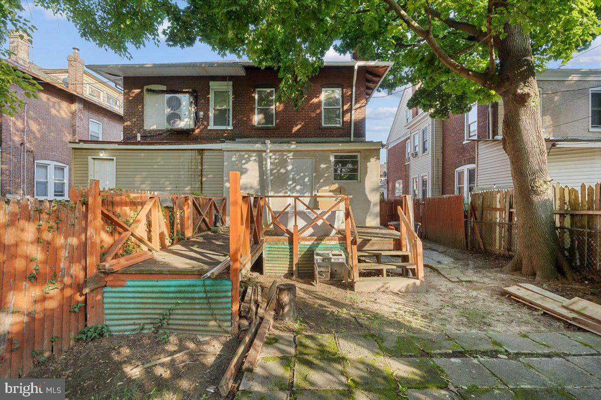 EDGEMONT PARK - Residential