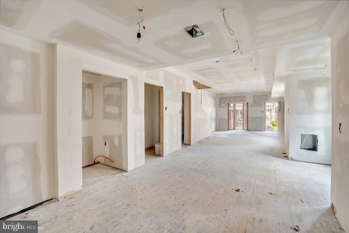 EDGEMONT PARK - Residential