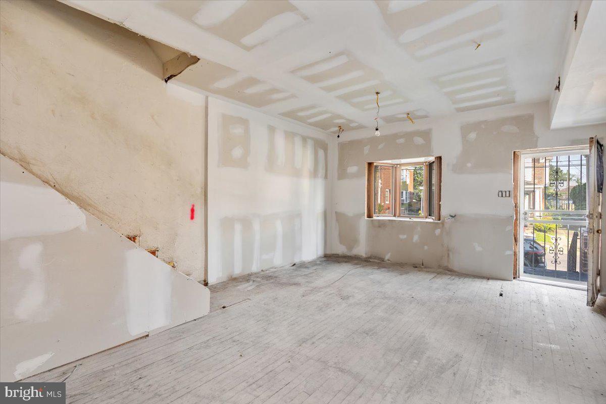 EDGEMONT PARK - Residential