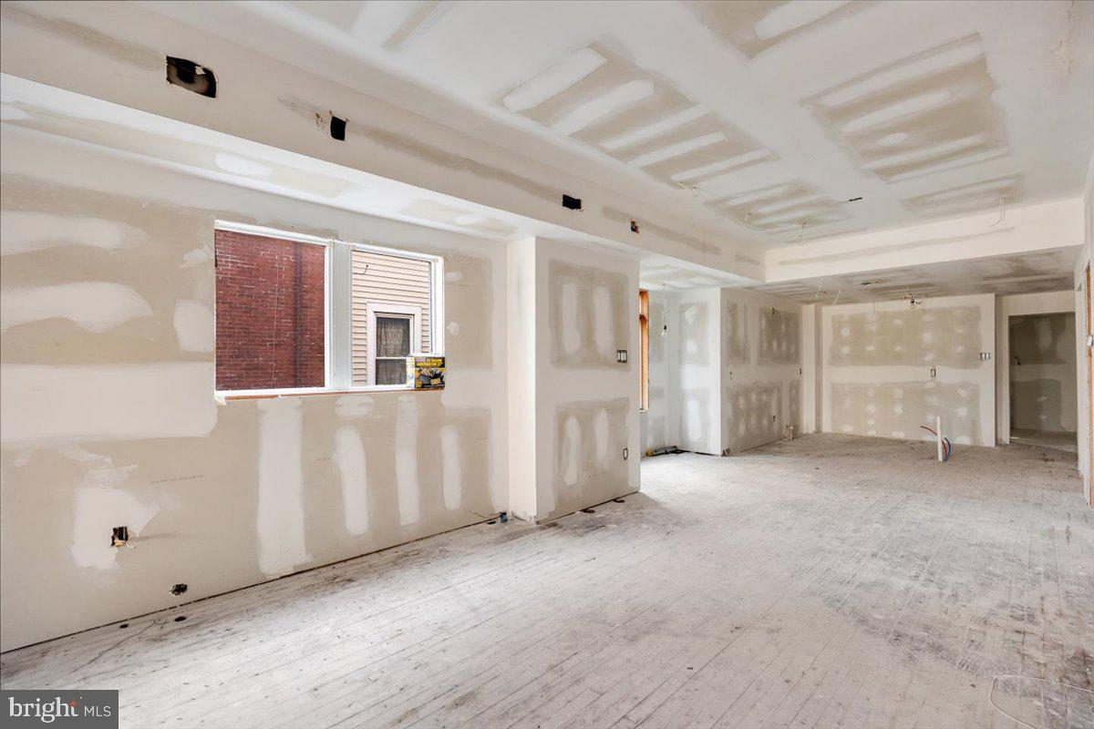 EDGEMONT PARK - Residential